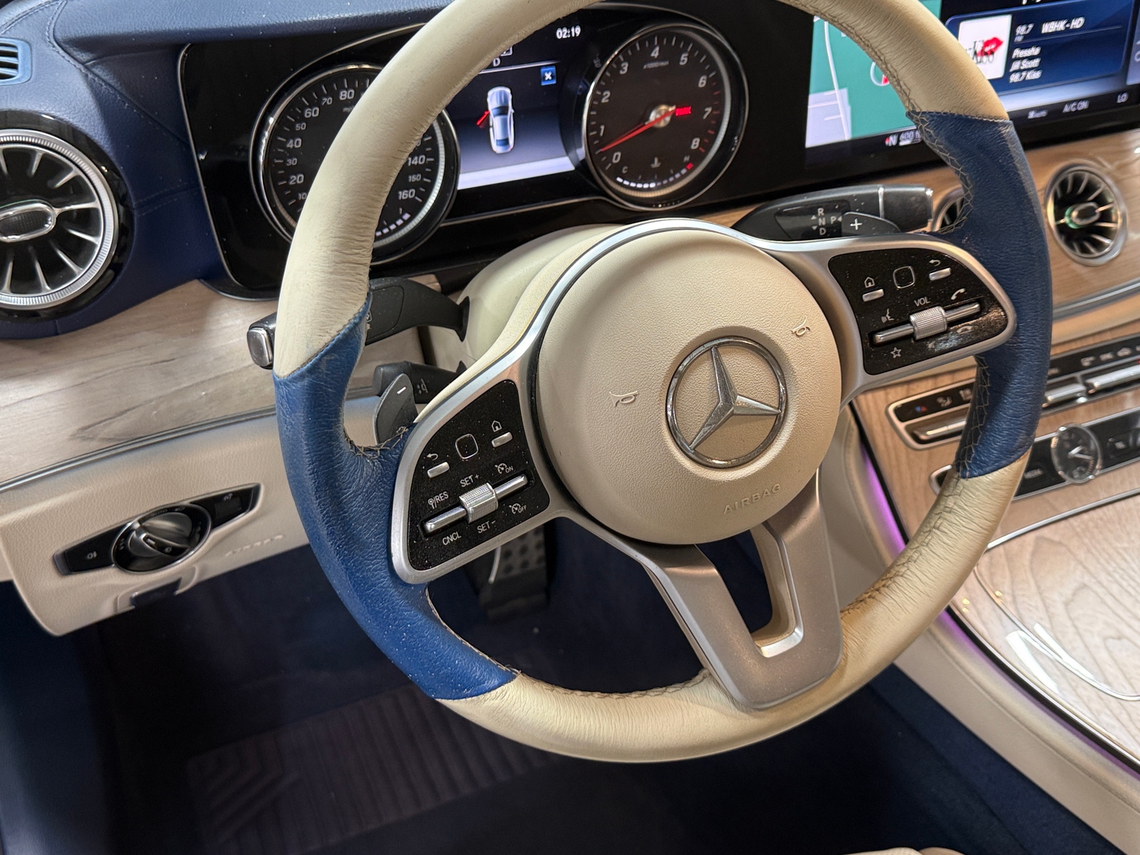 Thumbnail: 2019 Mercedes-Benz E-Class - 3