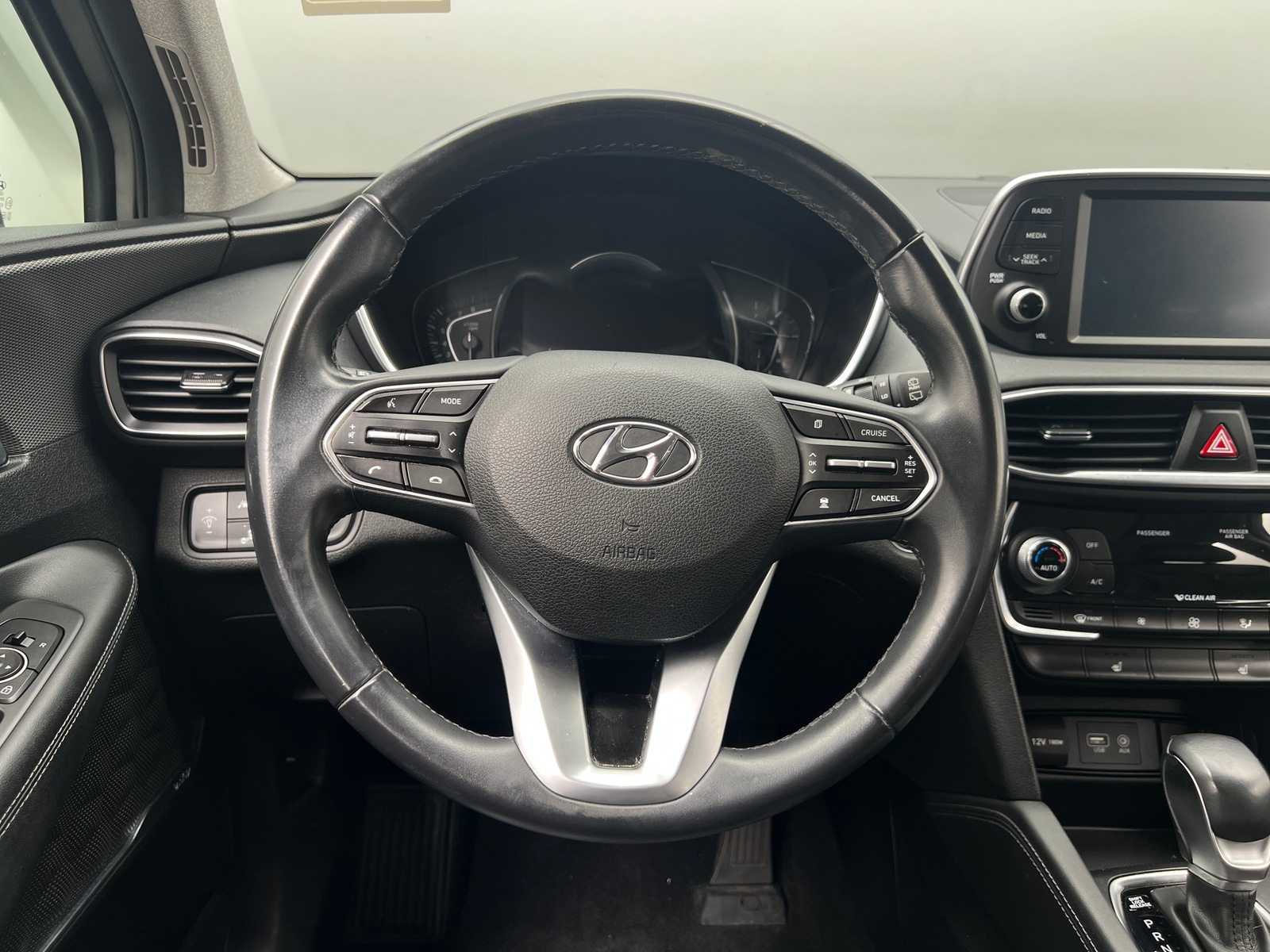 Thumbnail: 2019 Hyundai Santa Fe - 4