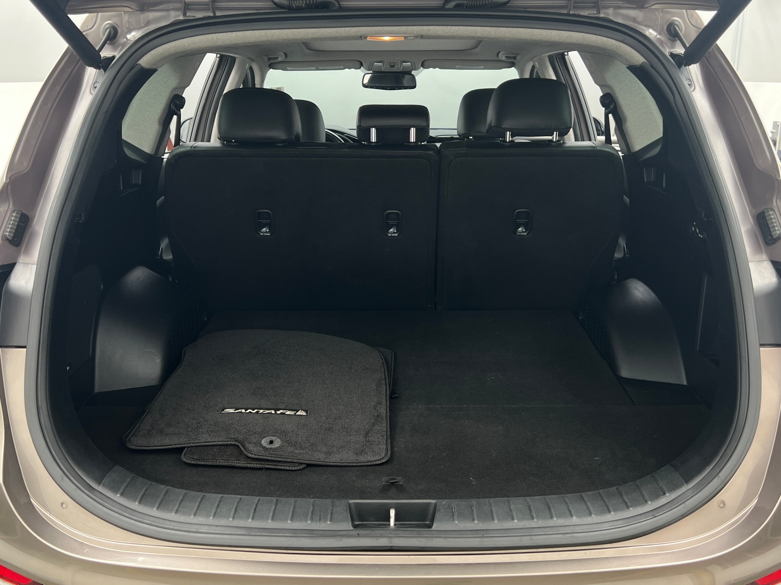 Thumbnail: 2019 Hyundai Santa Fe - 6