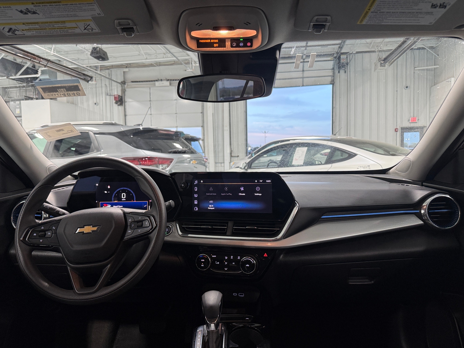 Thumbnail: 2025 Chevrolet Trax - 3