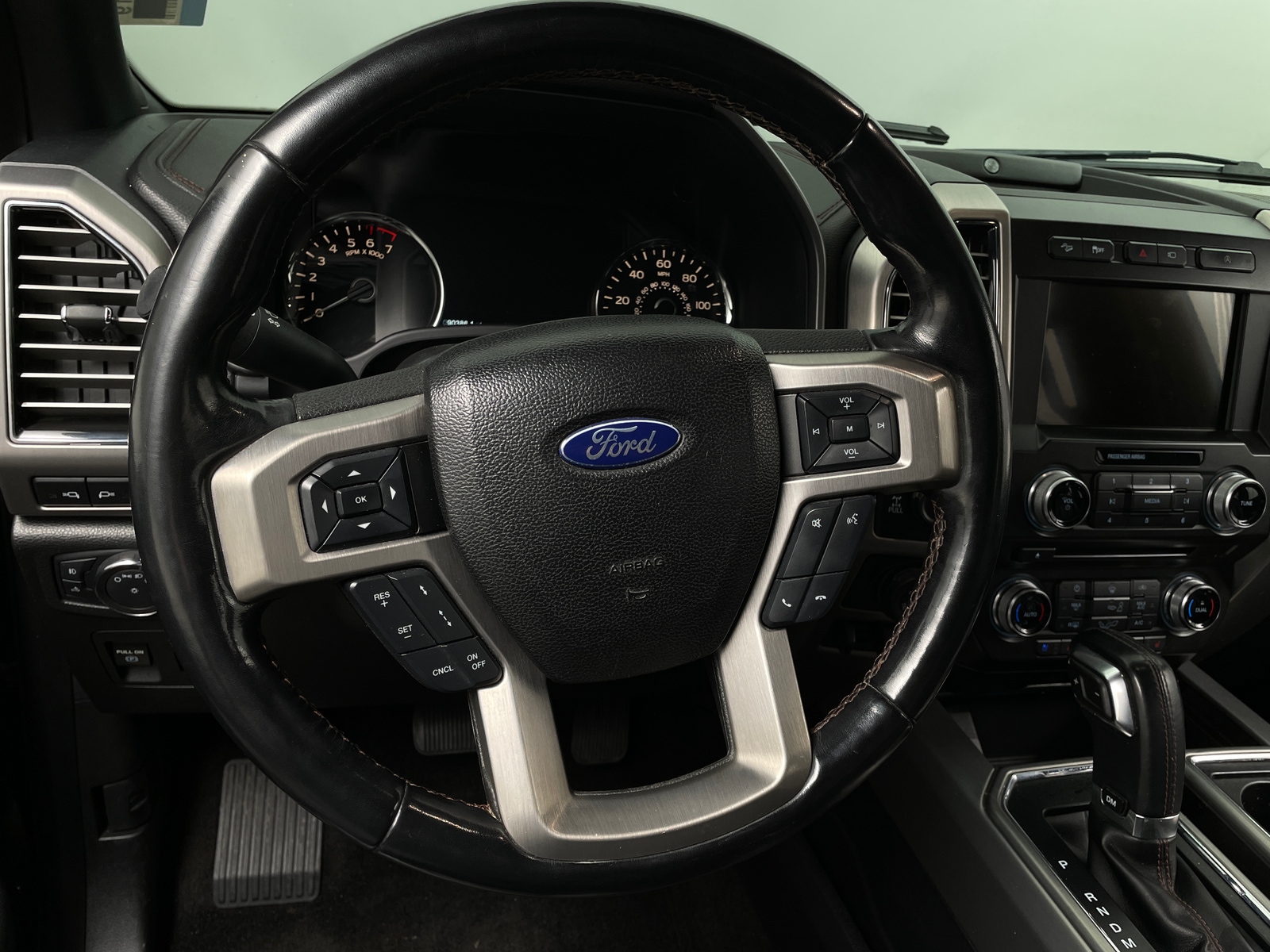 Thumbnail: 2018 Ford Econoline - 4