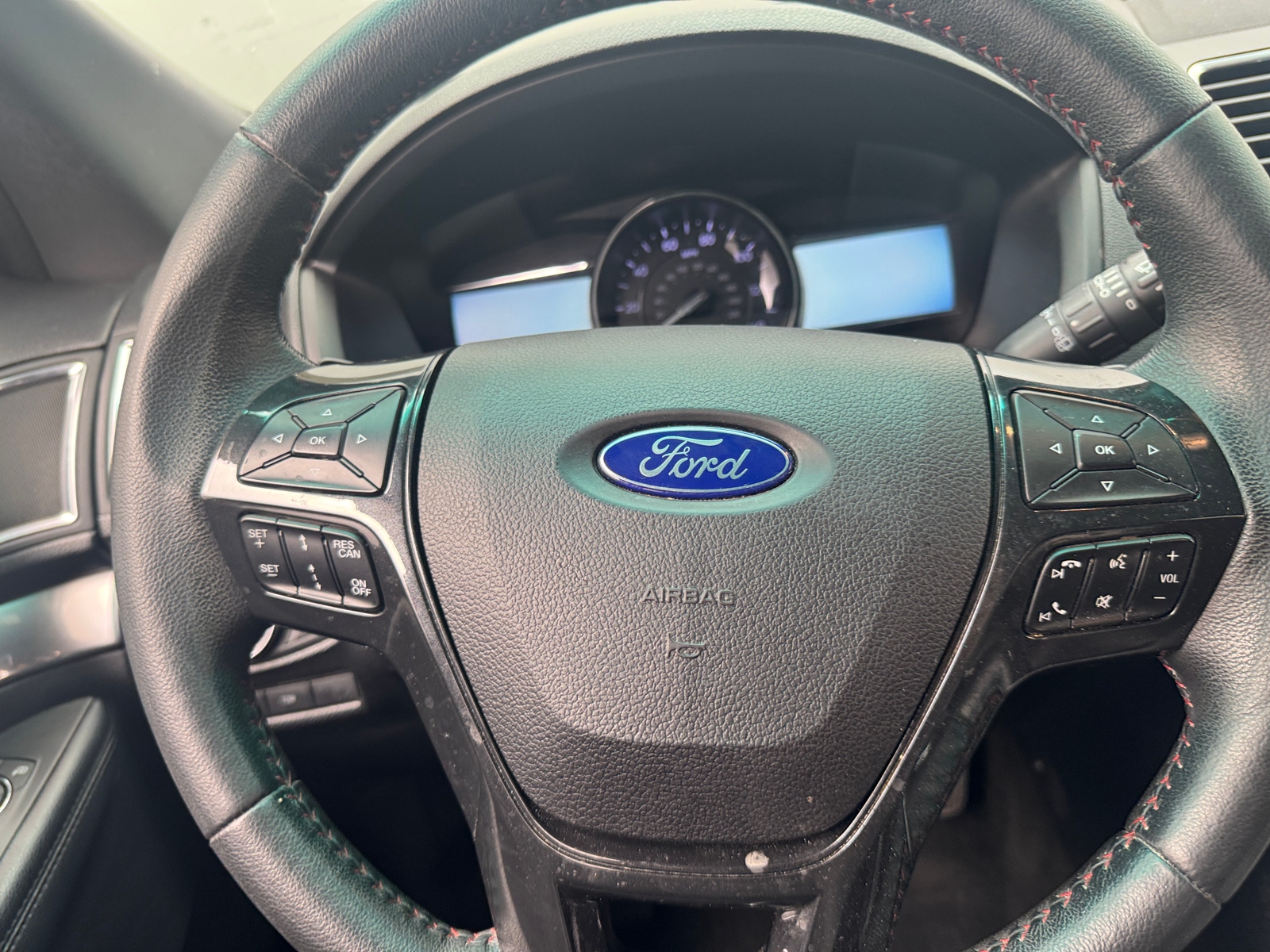 Thumbnail: 2018 Ford Explorer - 4