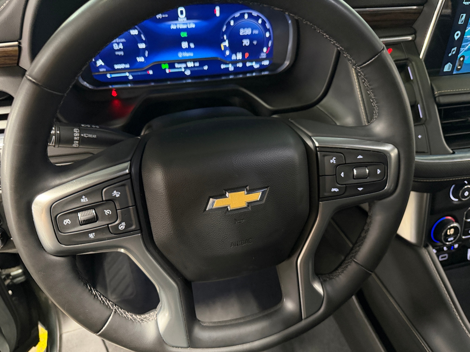 Thumbnail: 2023 Chevrolet Suburban - 4