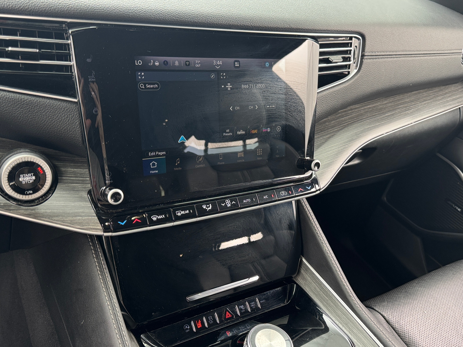 Thumbnail: 2024 Jeep Wagoneer - 3