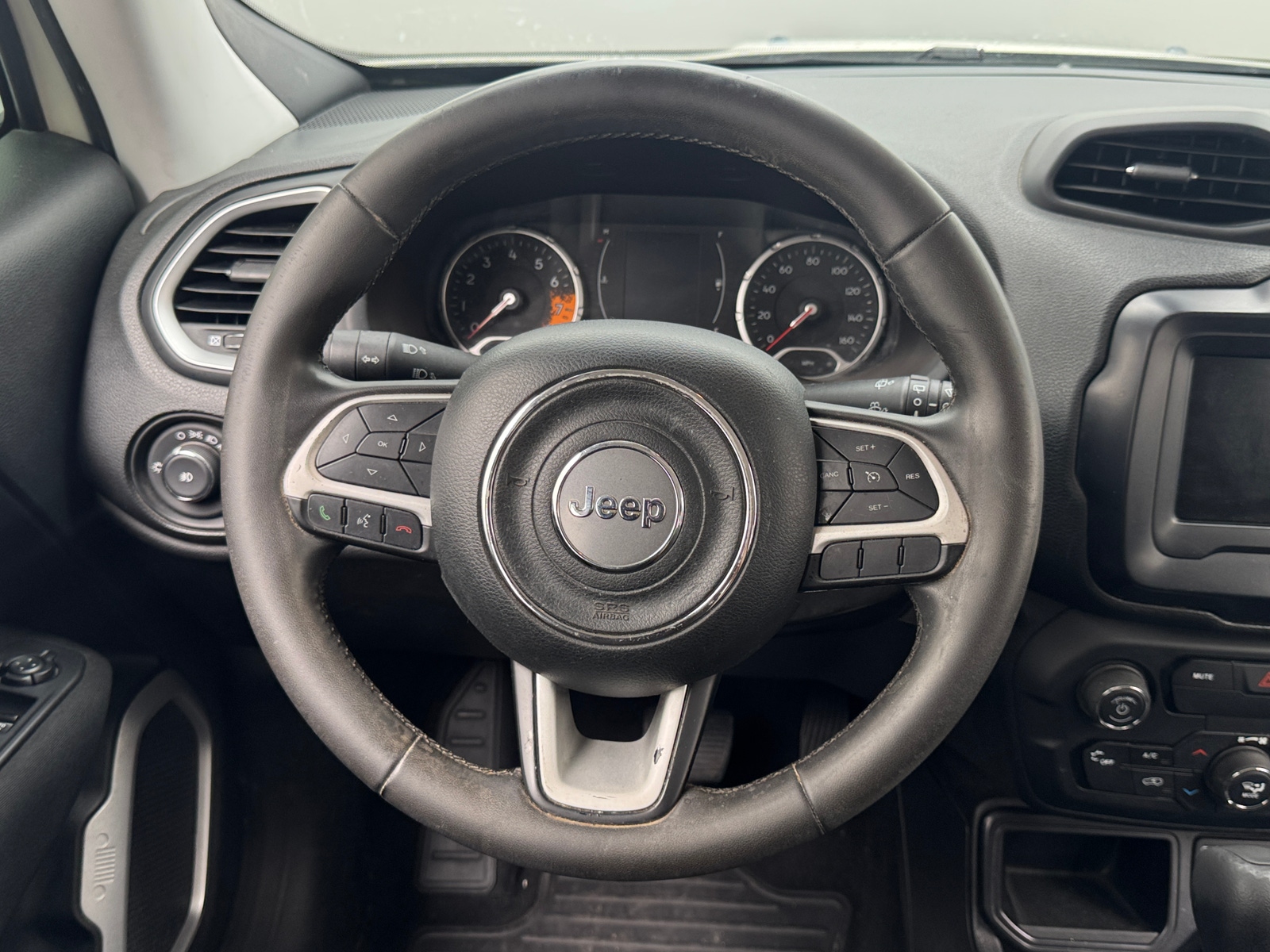 Thumbnail: 2018 Jeep Renegade - 5