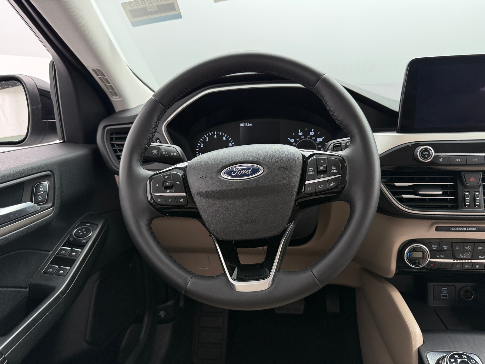 Thumbnail: 2021 Ford Escape - 5