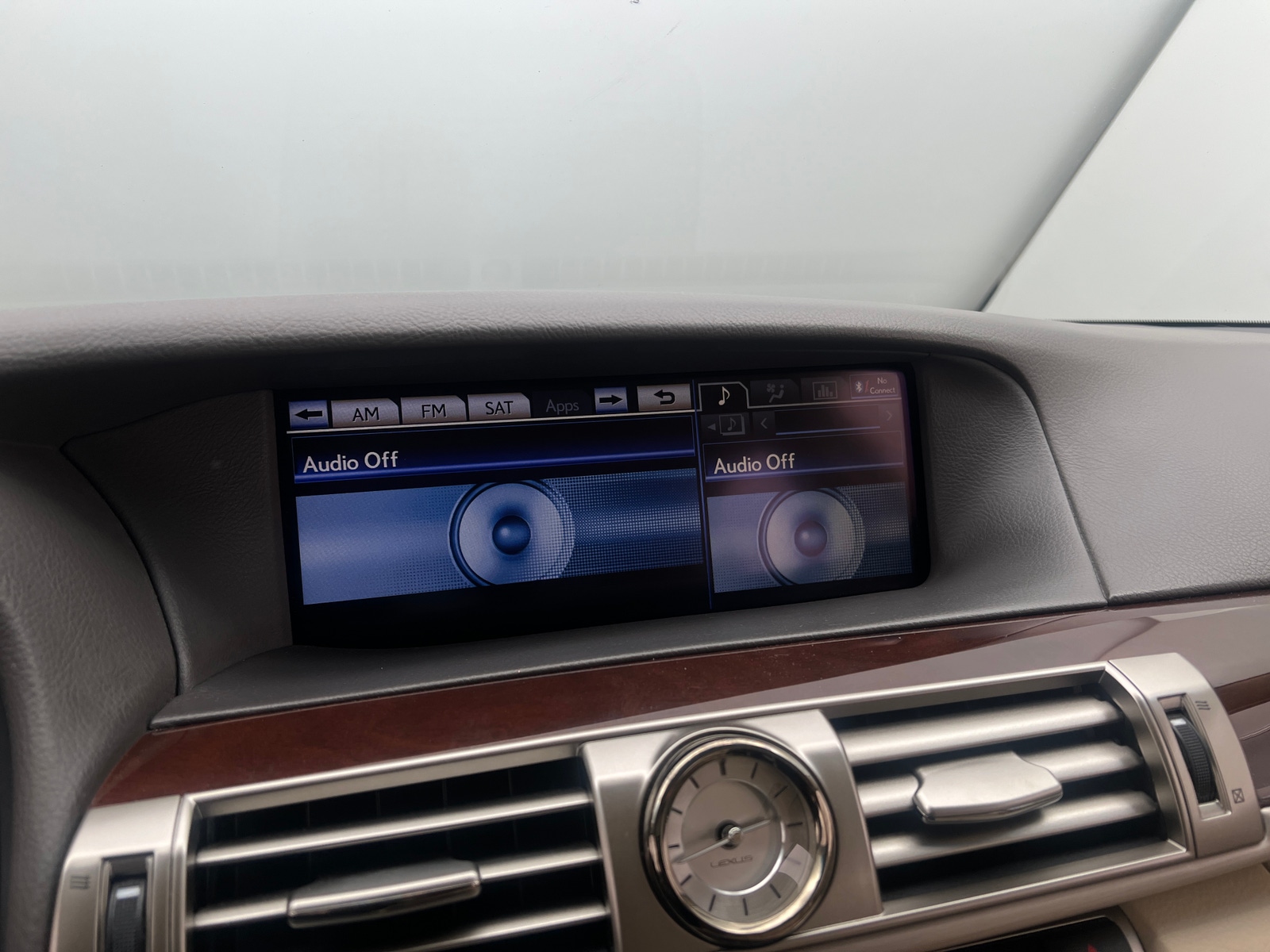 Thumbnail: 2013 Lexus LS - 4