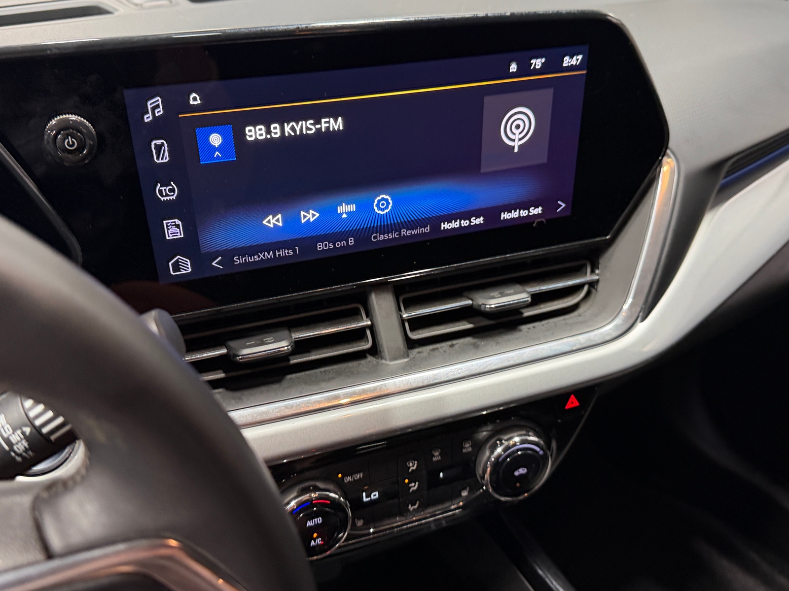 Thumbnail: 2024 Chevrolet Trax - 4