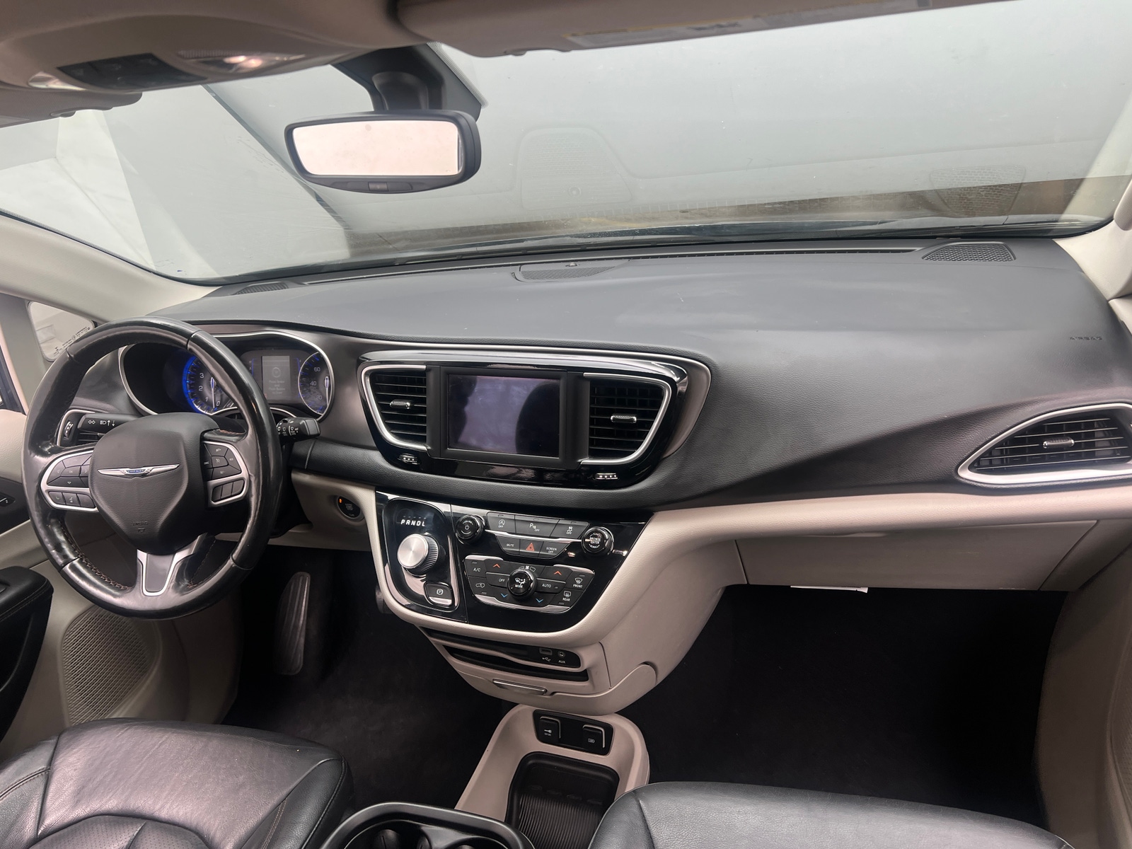 Thumbnail: 2020 Chrysler Pacifica - 2