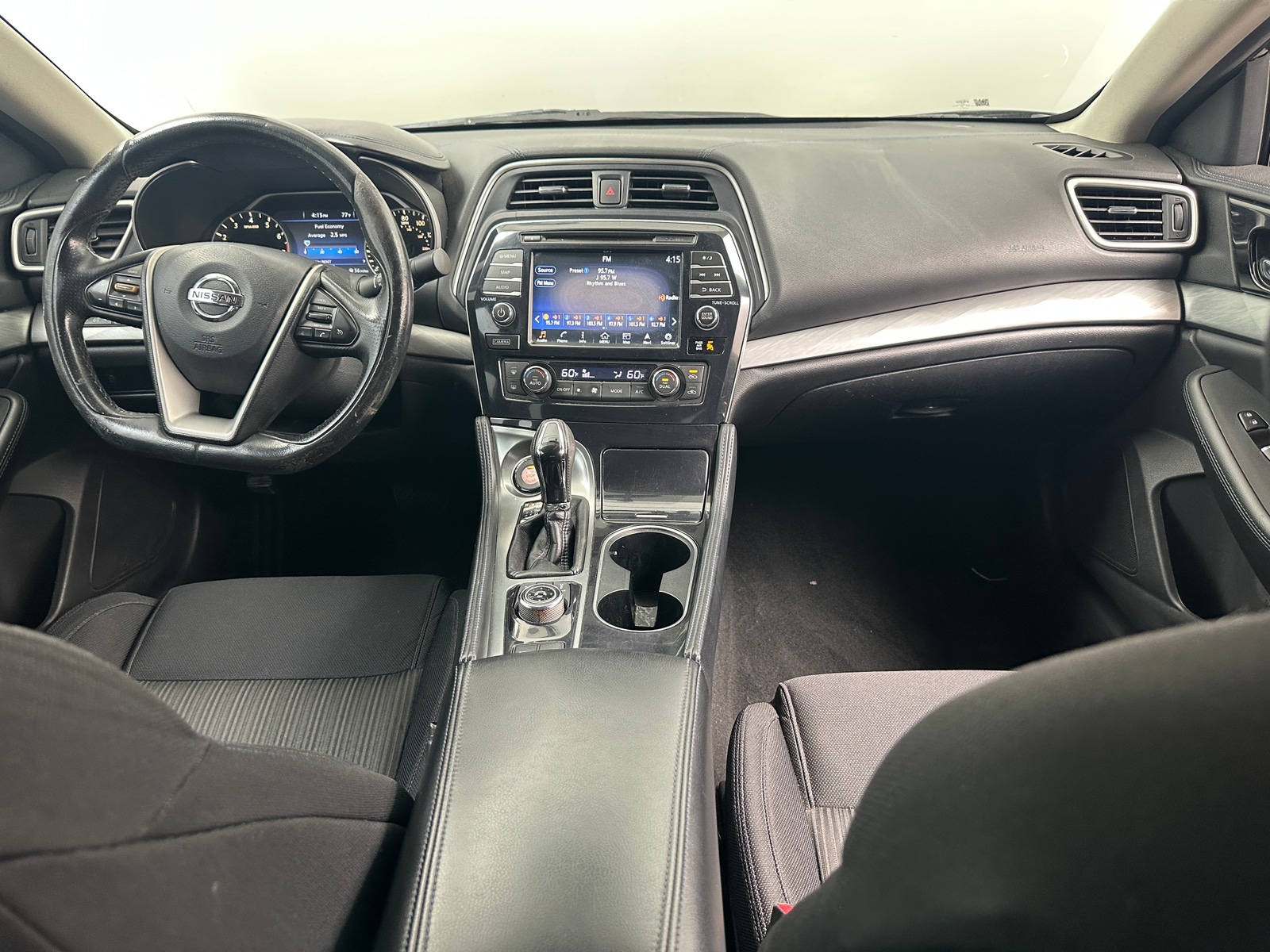 Thumbnail: 2016 Nissan Maxima - 3