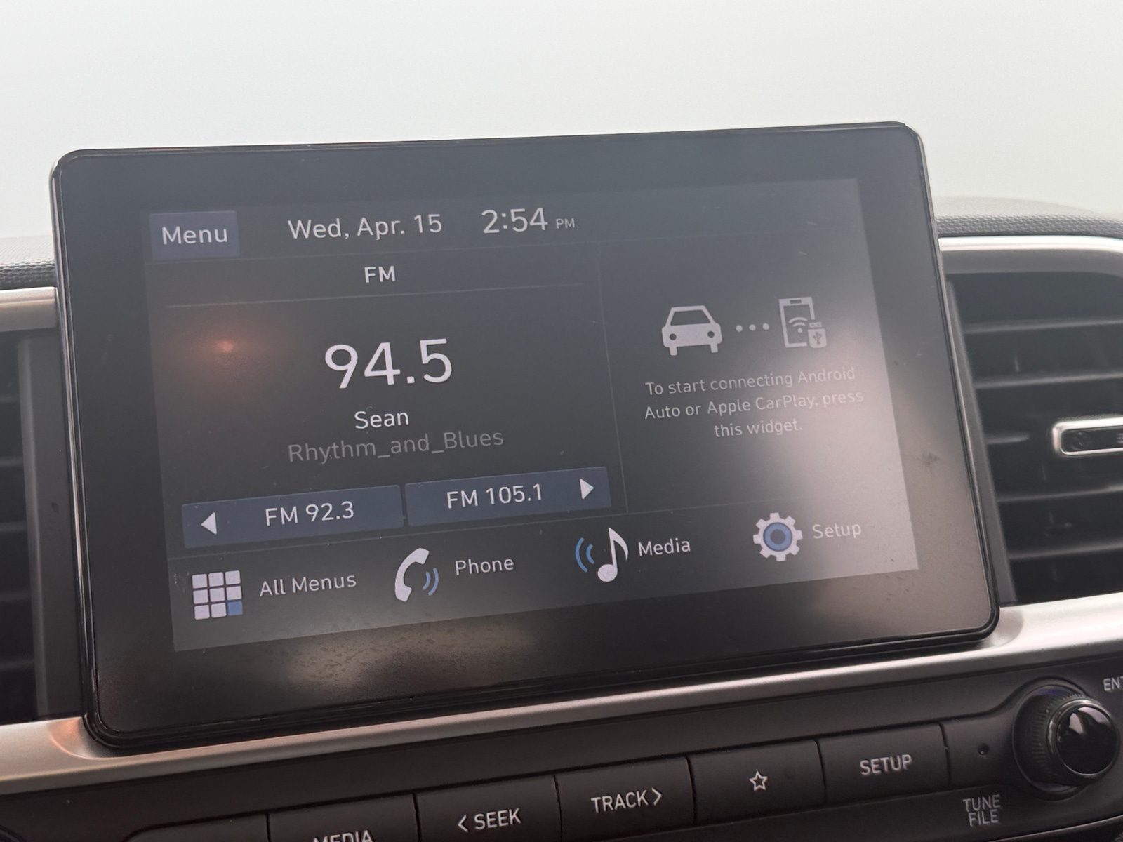 Thumbnail: 2023 Hyundai Venue - 4