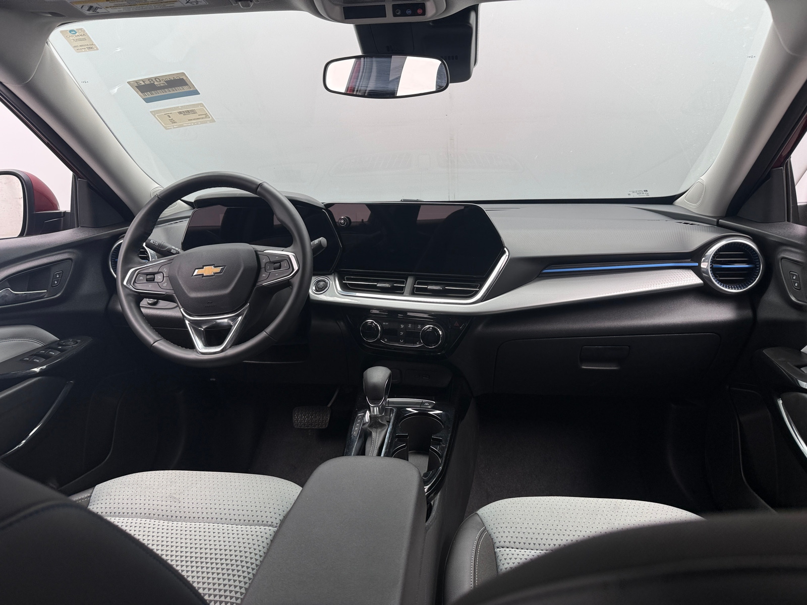 Thumbnail: 2025 Chevrolet Trax - 3