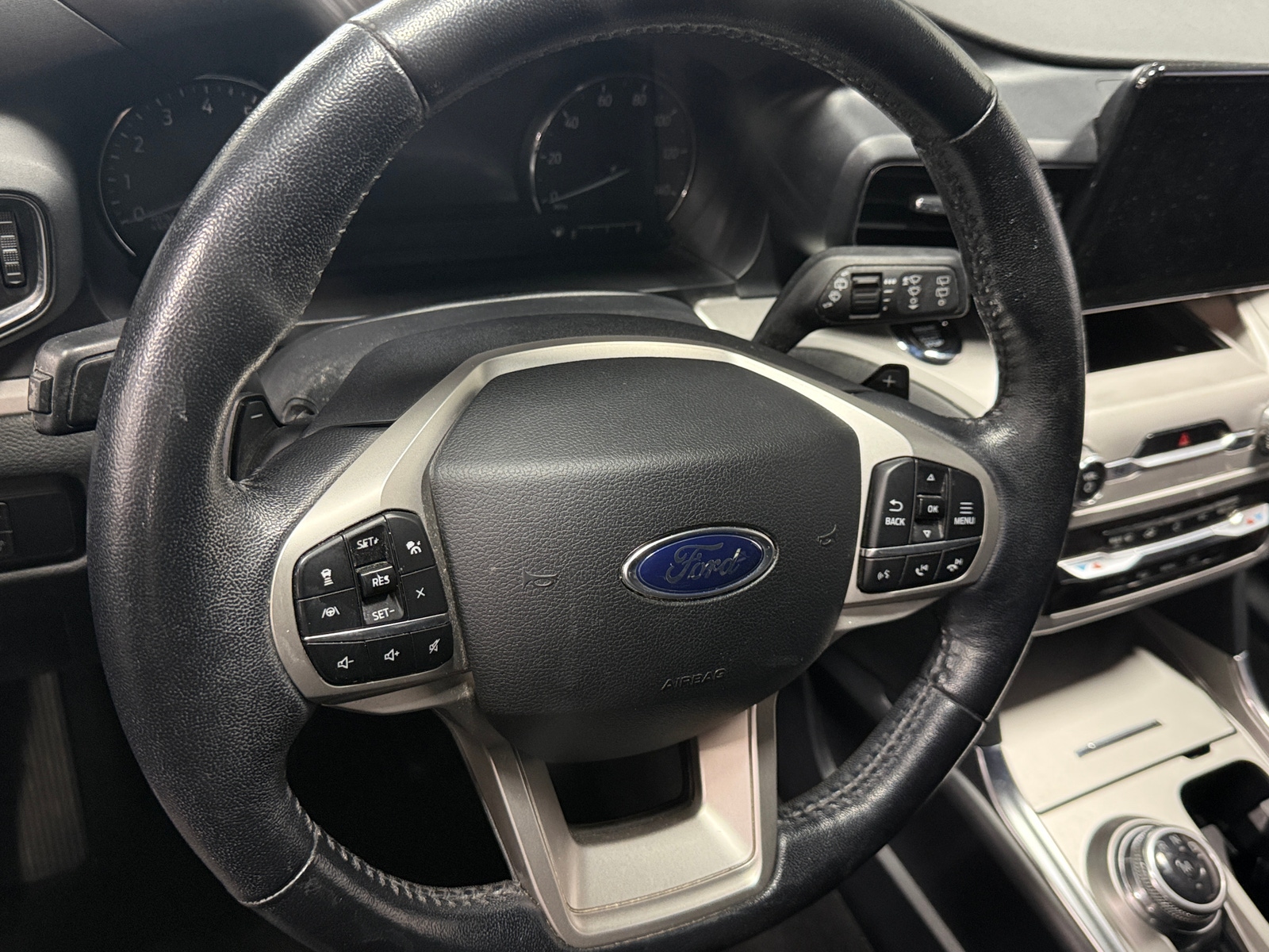 Thumbnail: 2020 Ford Explorer - 4