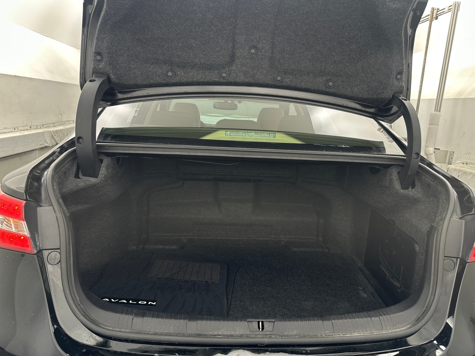 Thumbnail: 2013 Toyota Avalon - 7