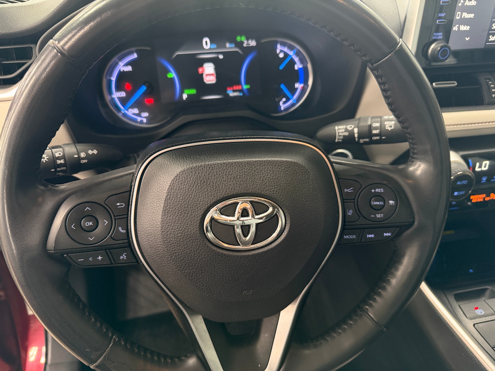 Thumbnail: 2020 Toyota RAV4 - 4