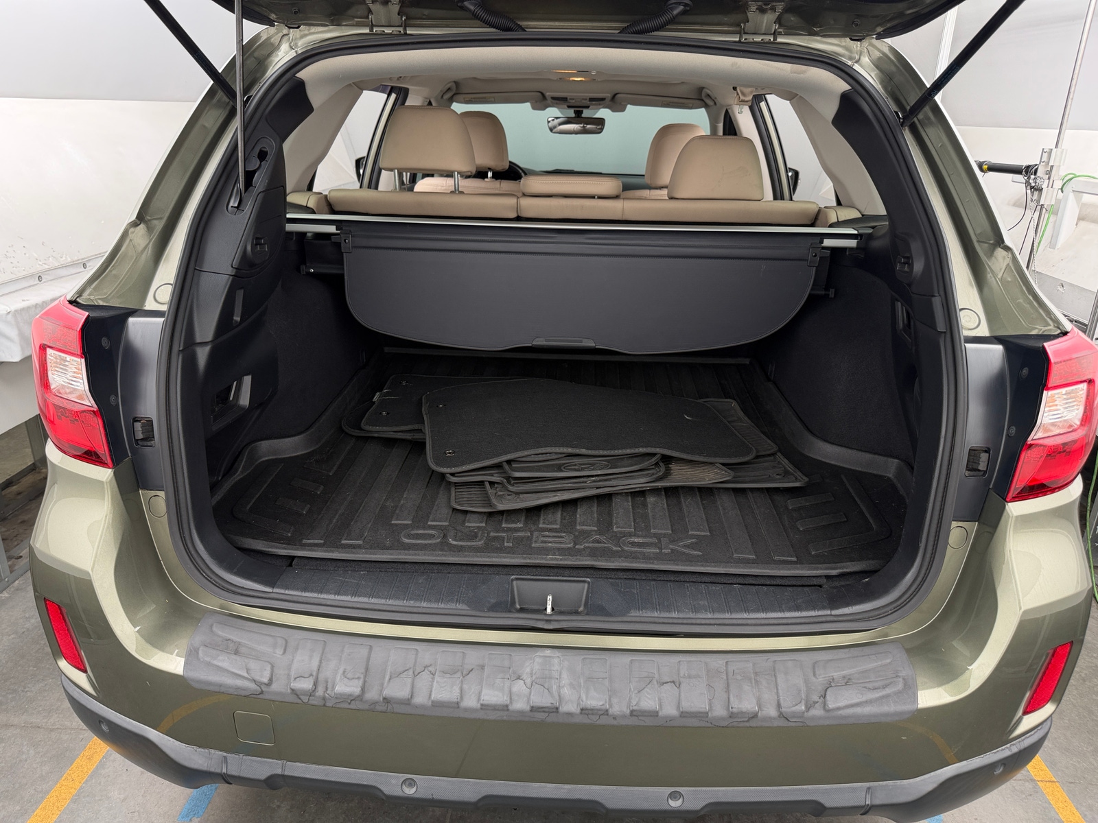 Thumbnail: 2017 Subaru Outback - 6