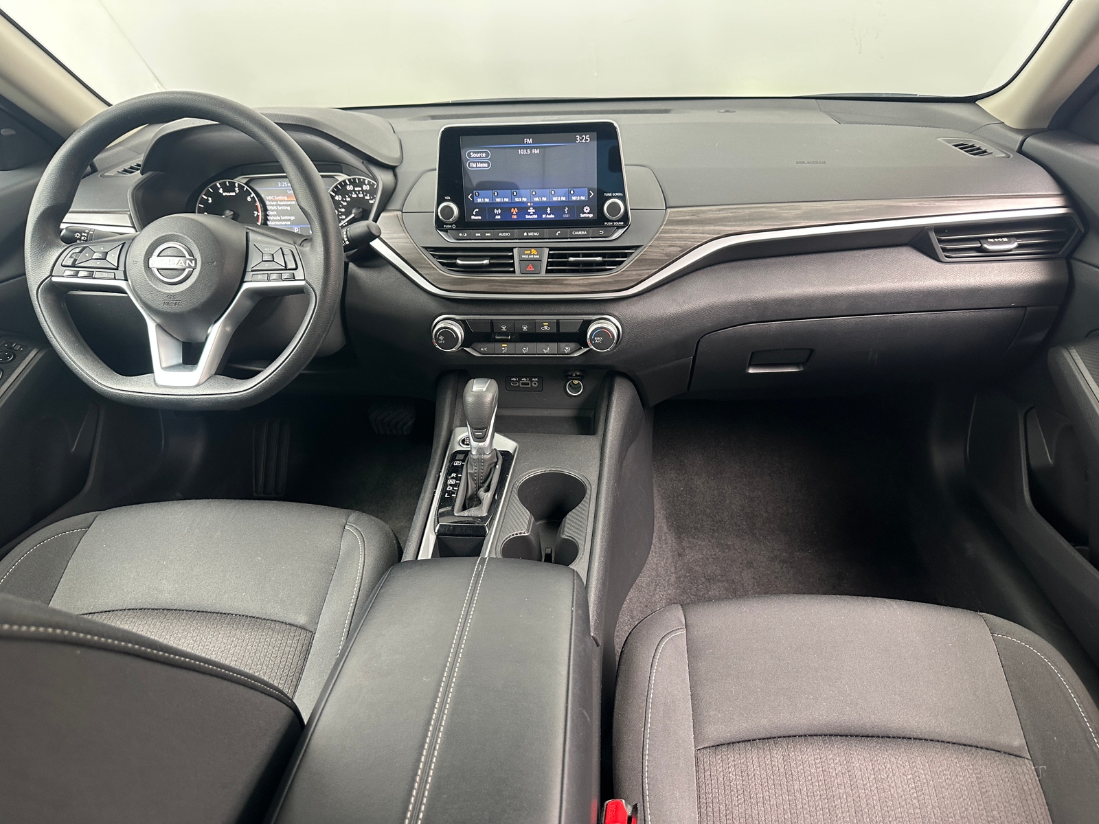 Thumbnail: 2025 Nissan Altima - 3