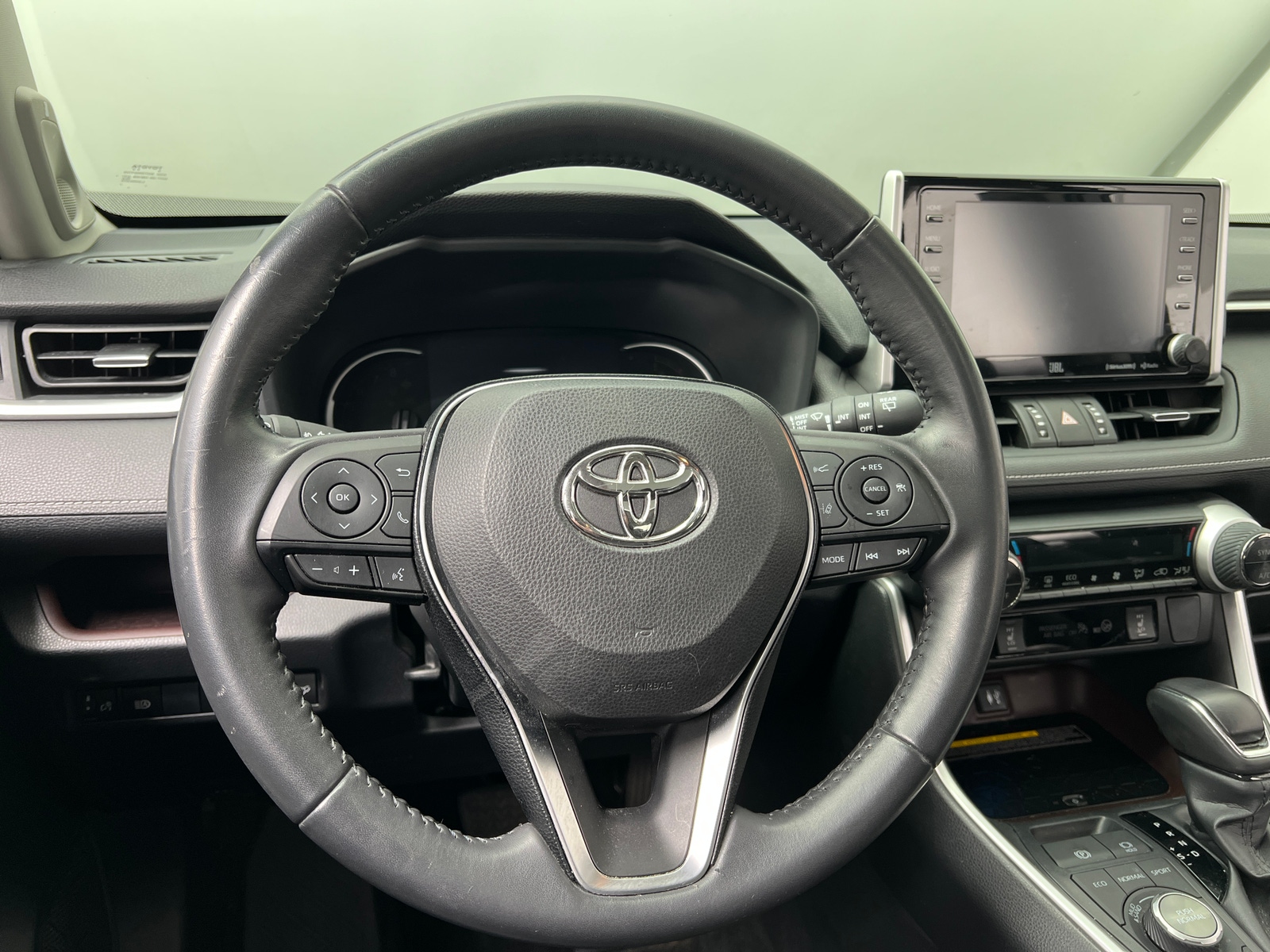 Thumbnail: 2019 Toyota RAV4 - 4