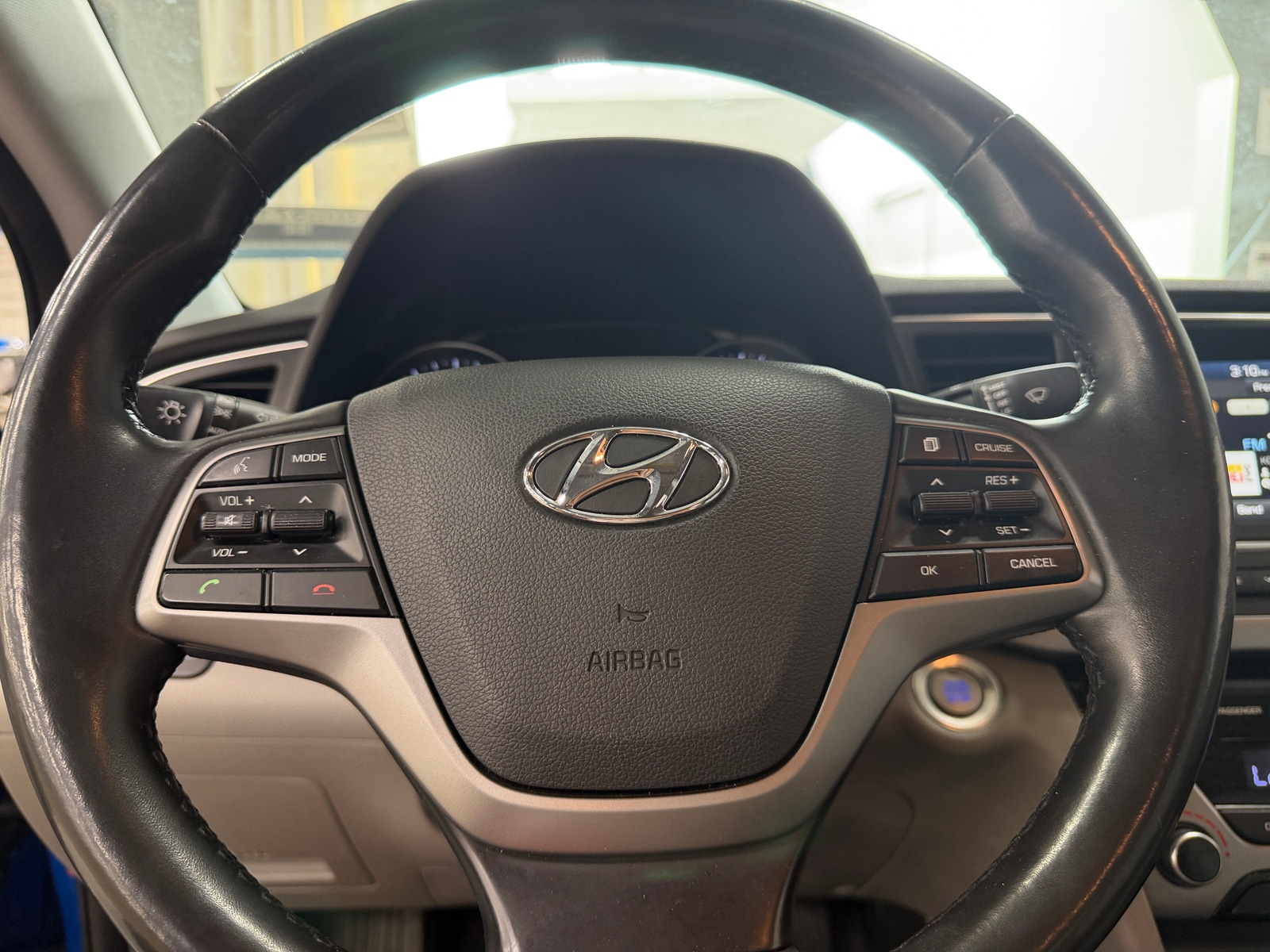 Thumbnail: 2018 Hyundai Elantra - 5