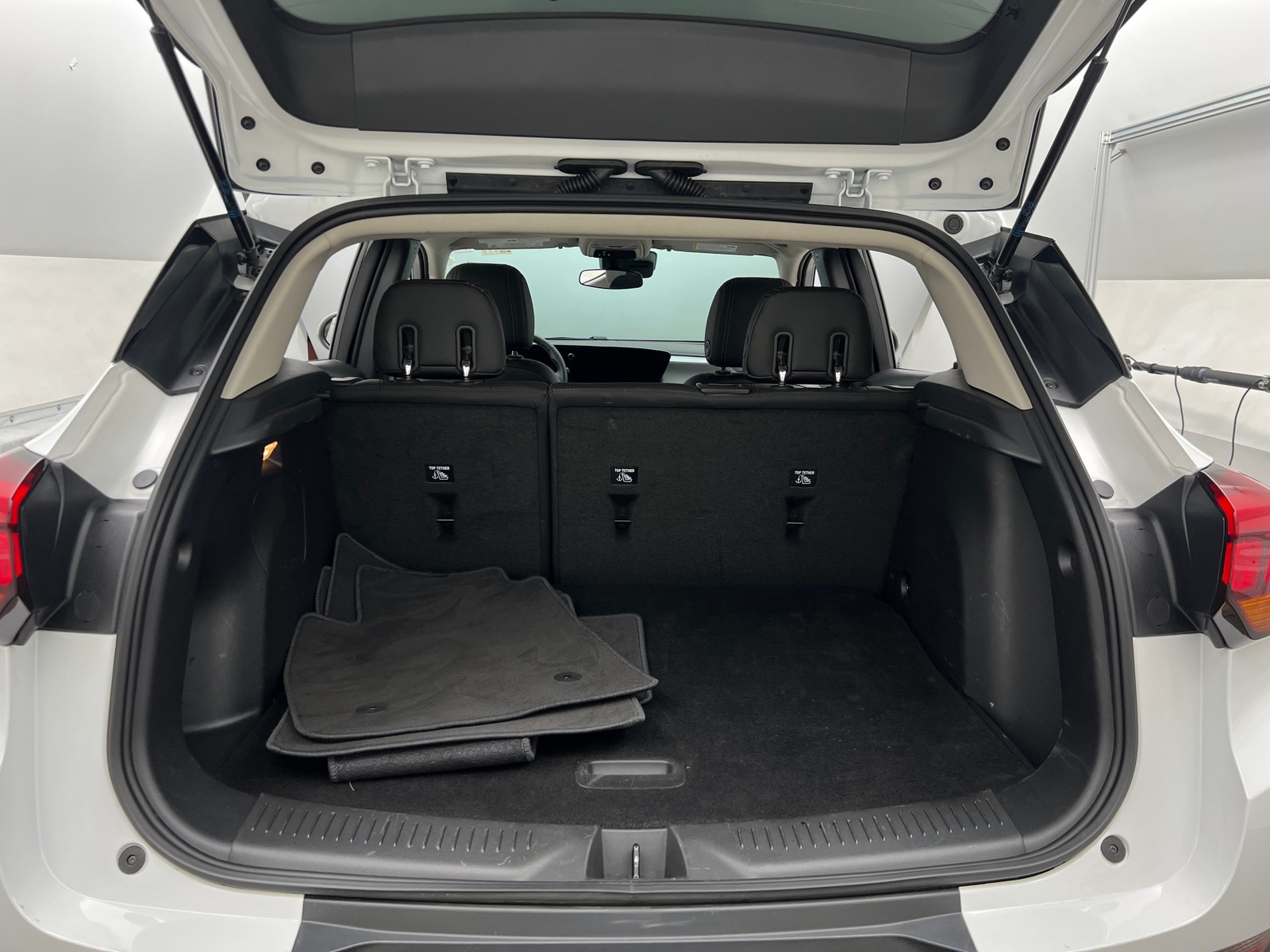 Thumbnail: 2025 Buick Encore GX - 6