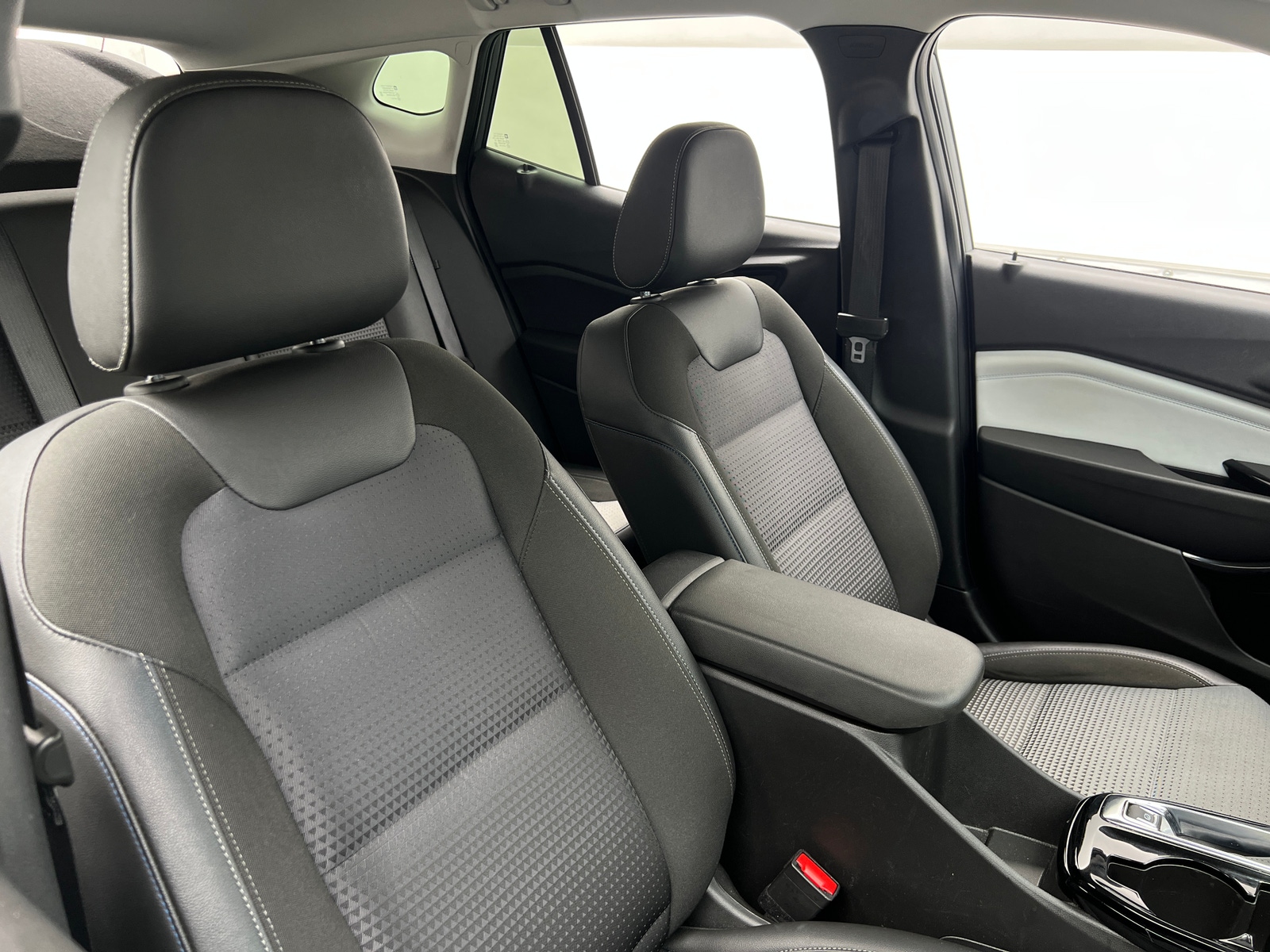 Thumbnail: 2025 Chevrolet Trax - 2