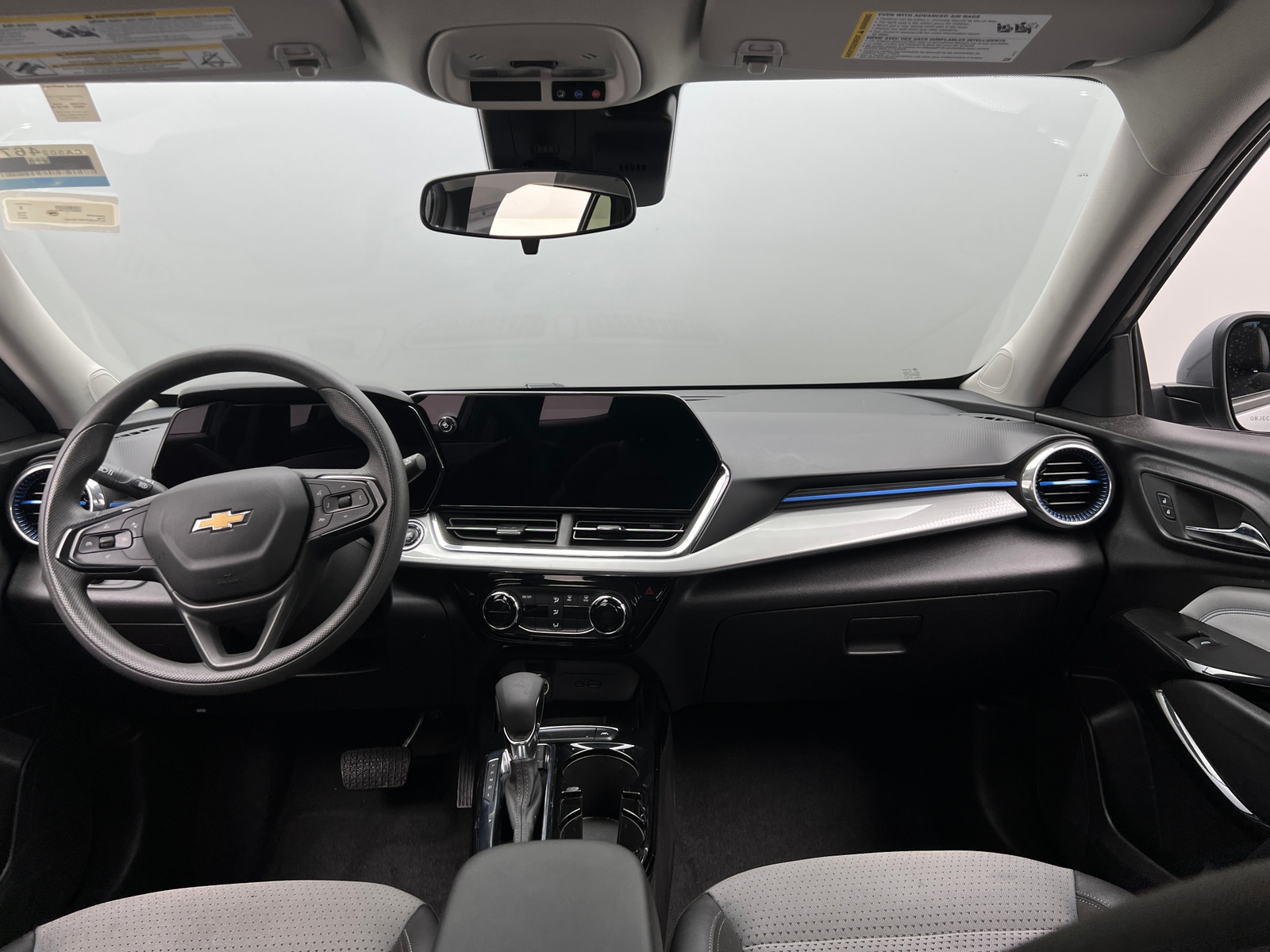 Thumbnail: 2025 Chevrolet Trax - 3