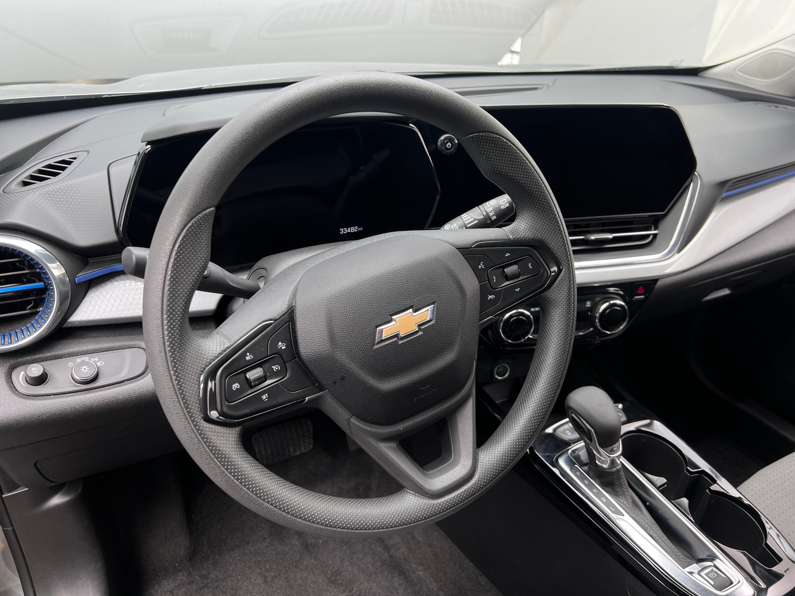 Thumbnail: 2025 Chevrolet Trax - 5