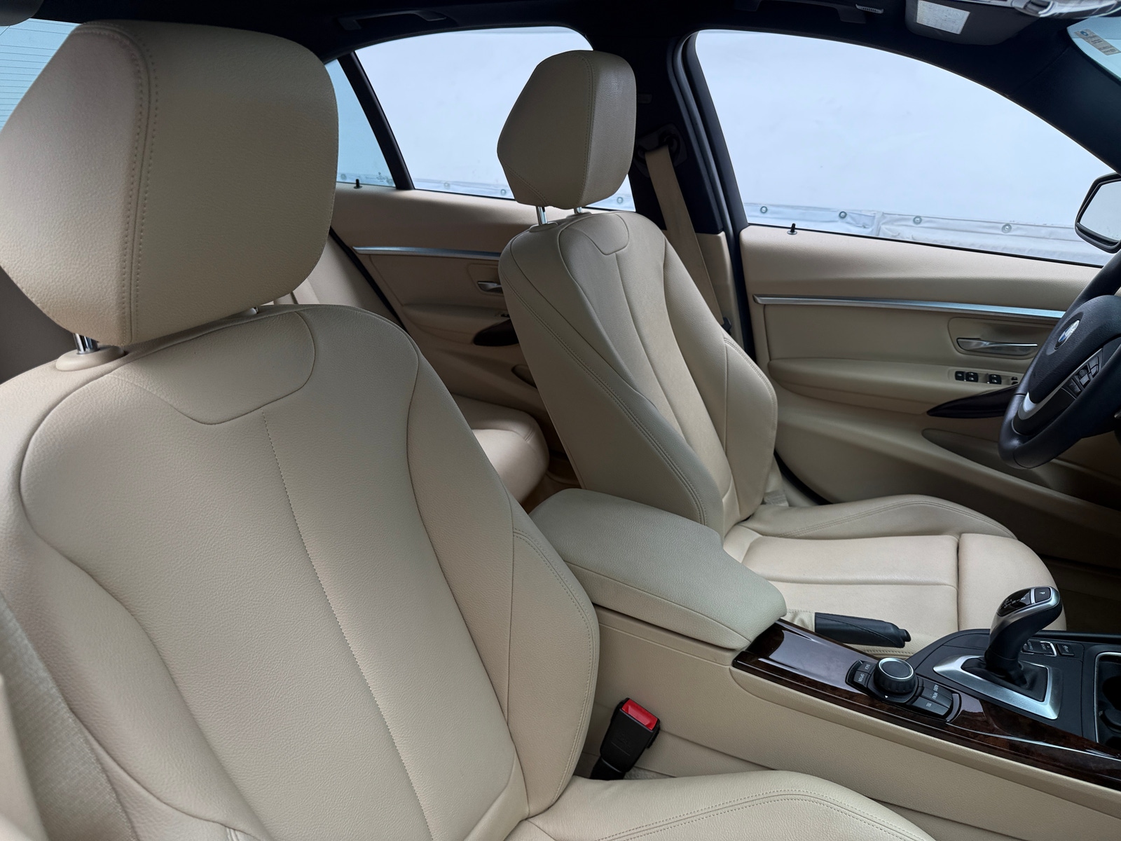 Thumbnail: 2016 BMW 3 Series - 2