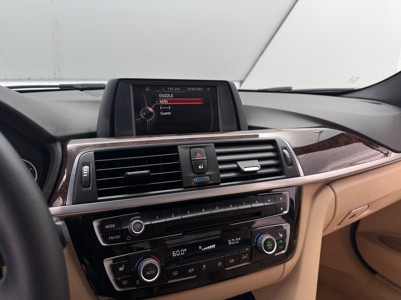 Thumbnail: 2016 BMW 3 Series - 4