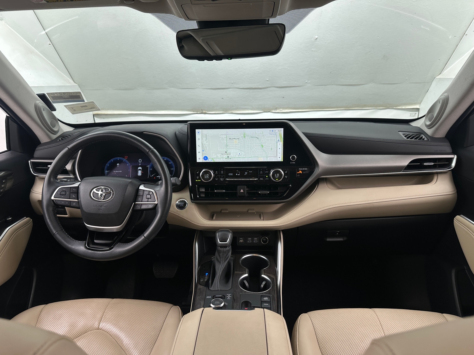 Thumbnail: 2023 Toyota Highlander - 2