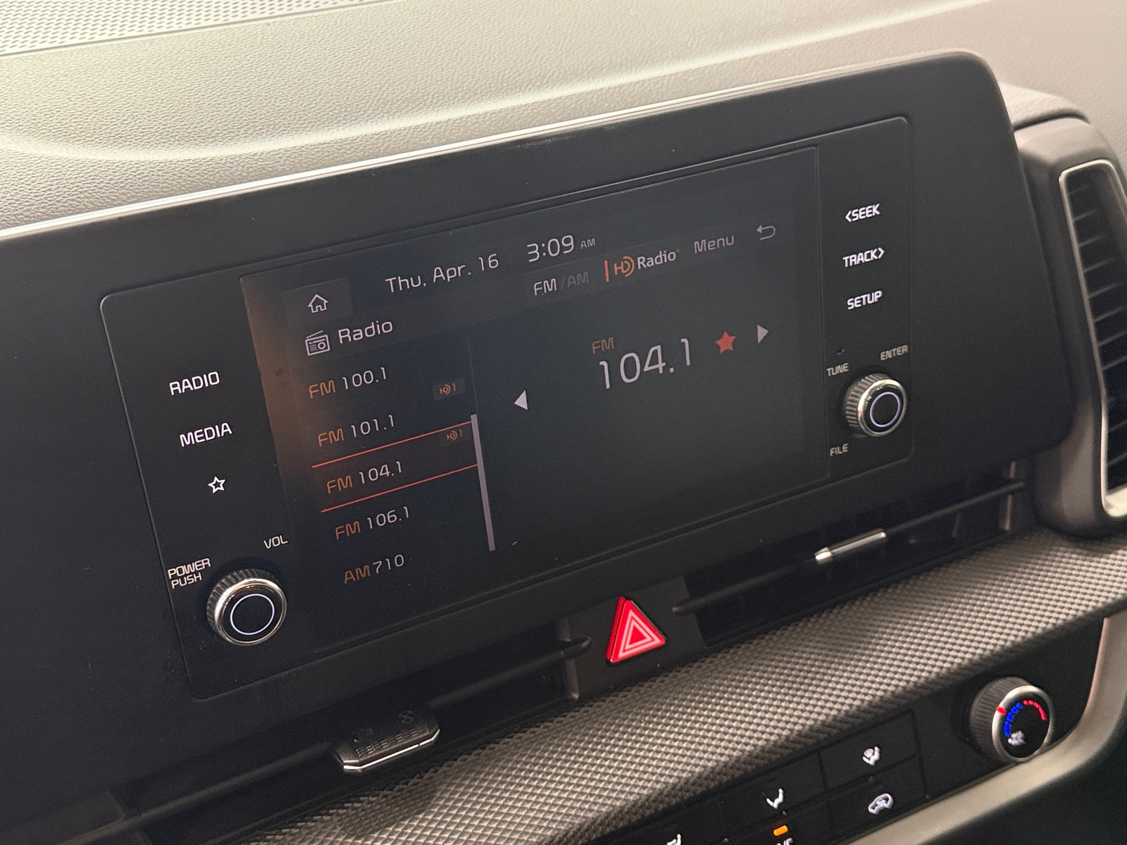 Thumbnail: 2025 Kia Sportage - 4