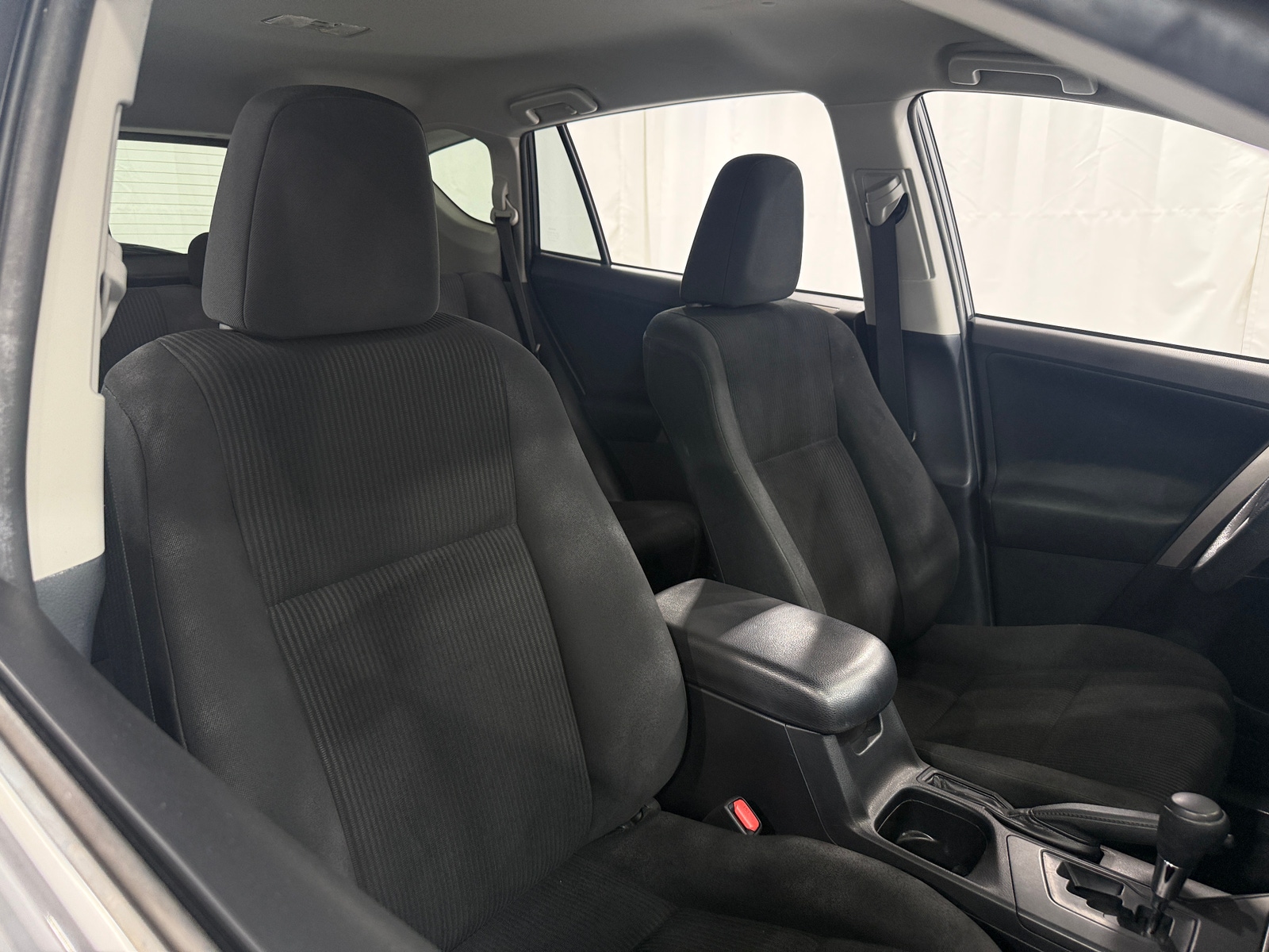 Thumbnail: 2018 Toyota RAV4 - 2