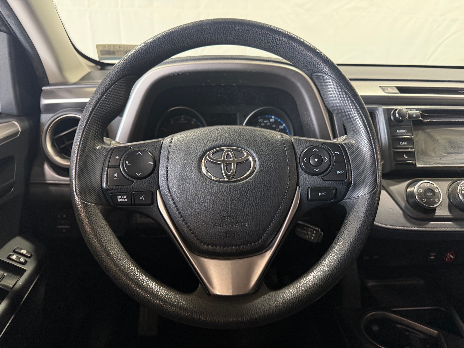 Thumbnail: 2018 Toyota RAV4 - 5
