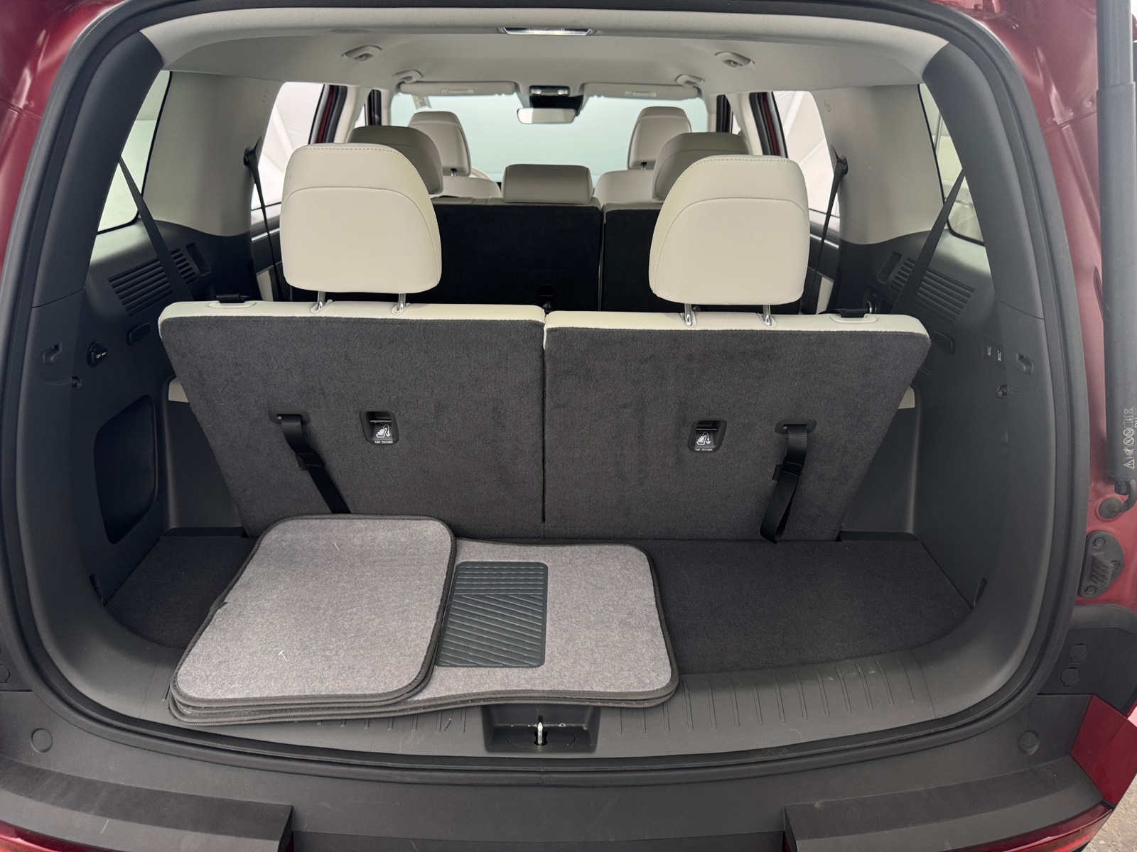 Thumbnail: 2025 Hyundai Santa Fe - 6