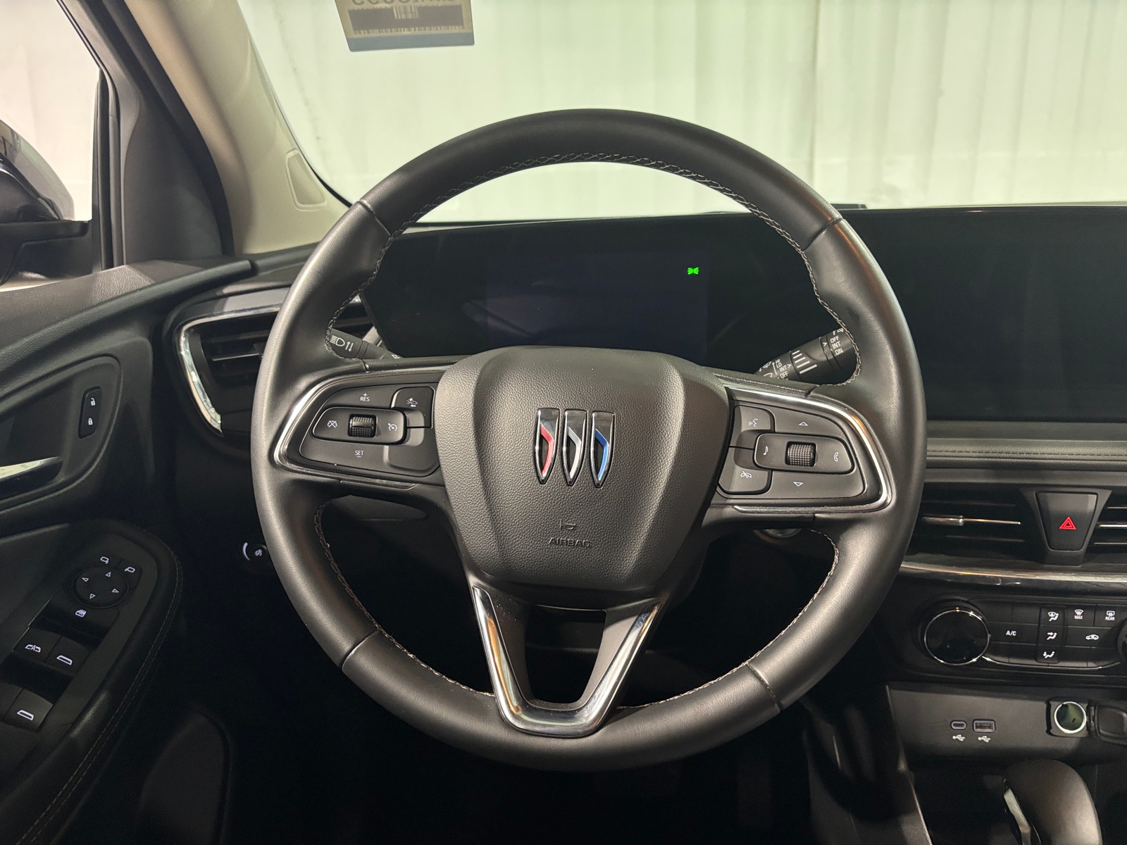 Thumbnail: 2025 Buick Encore GX - 4