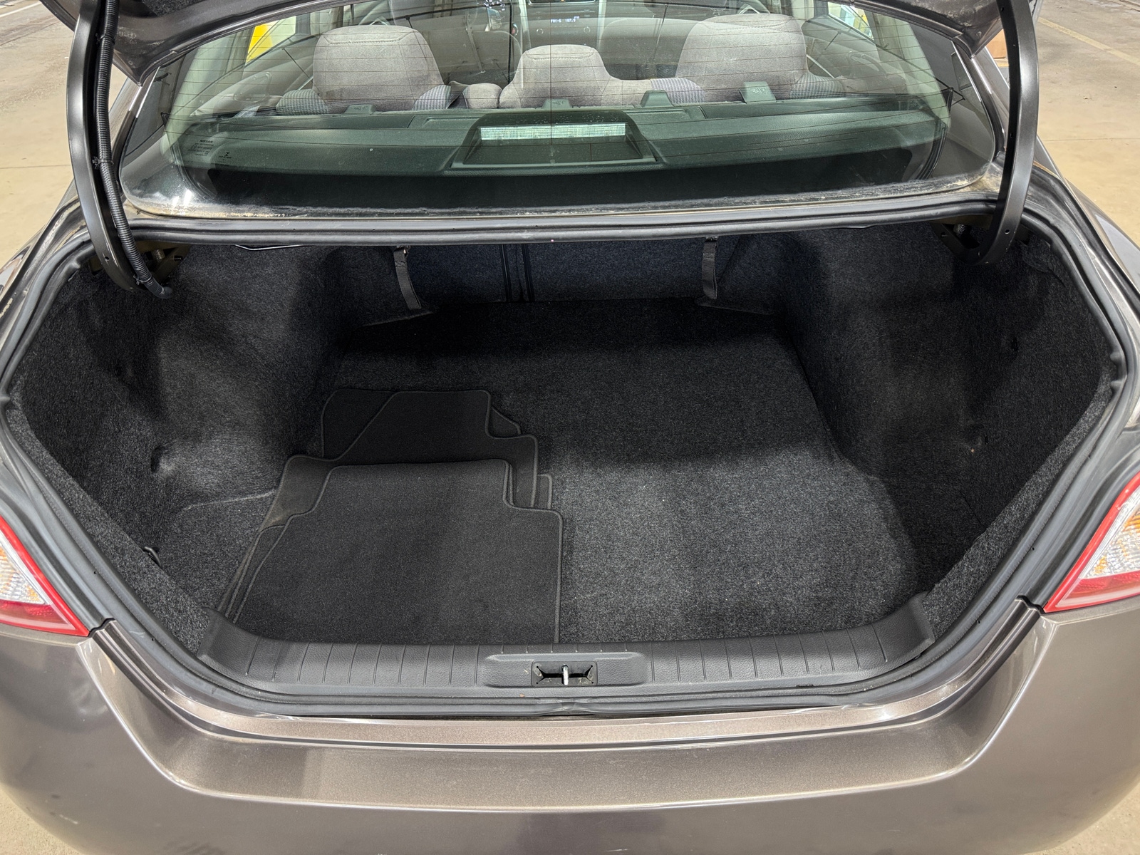 Thumbnail: 2013 Nissan Altima - 7