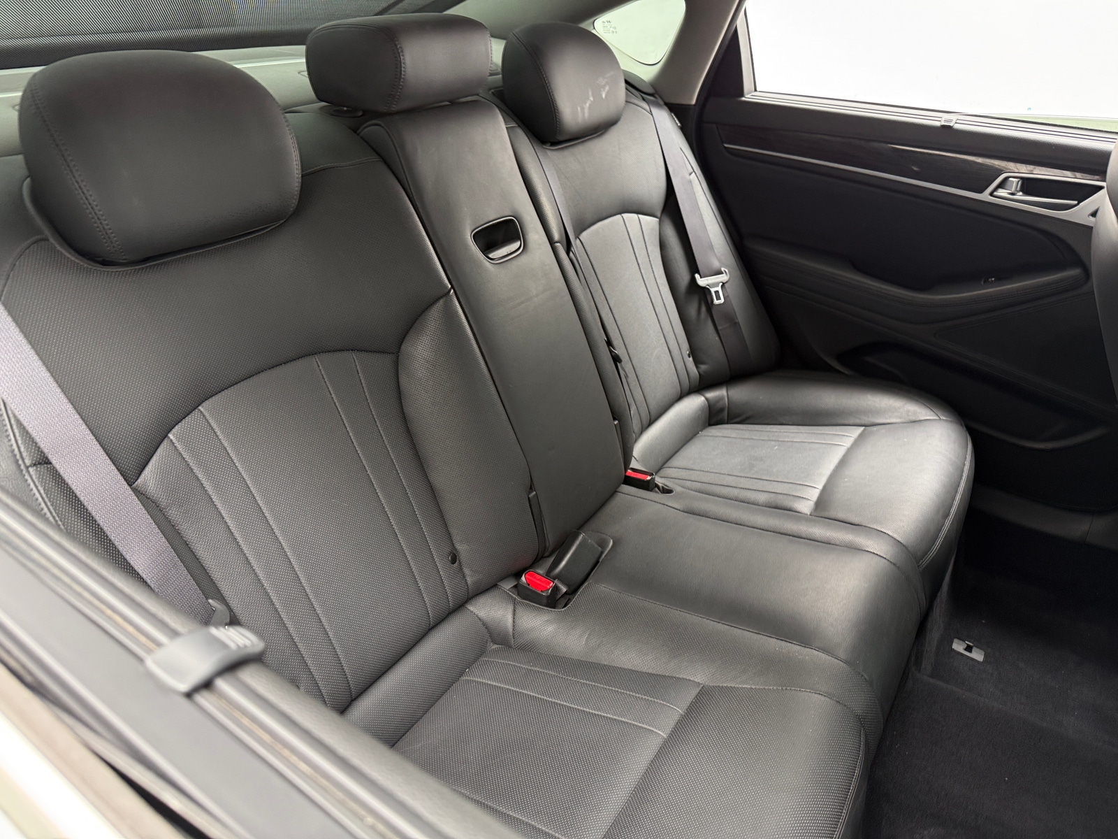 Thumbnail: 2016 Hyundai Genesis - 5