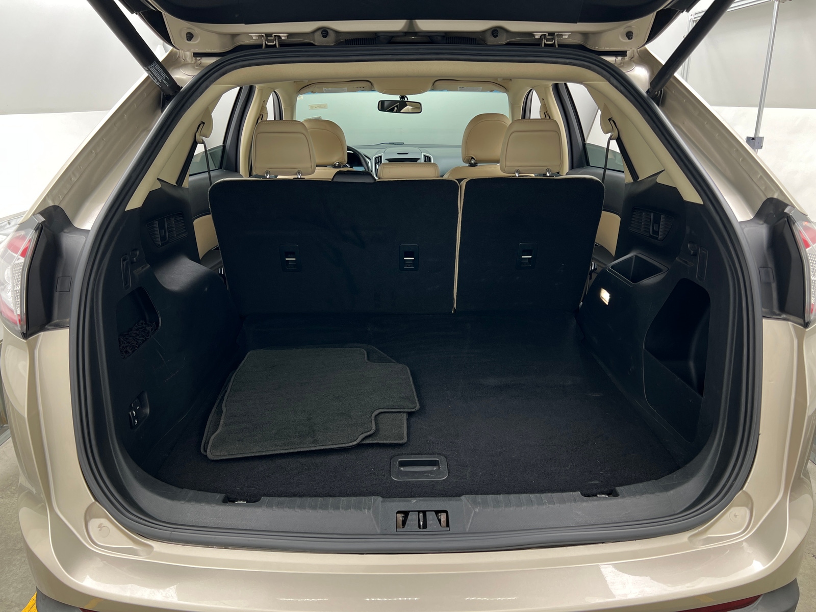 Thumbnail: 2018 Ford Edge - 7