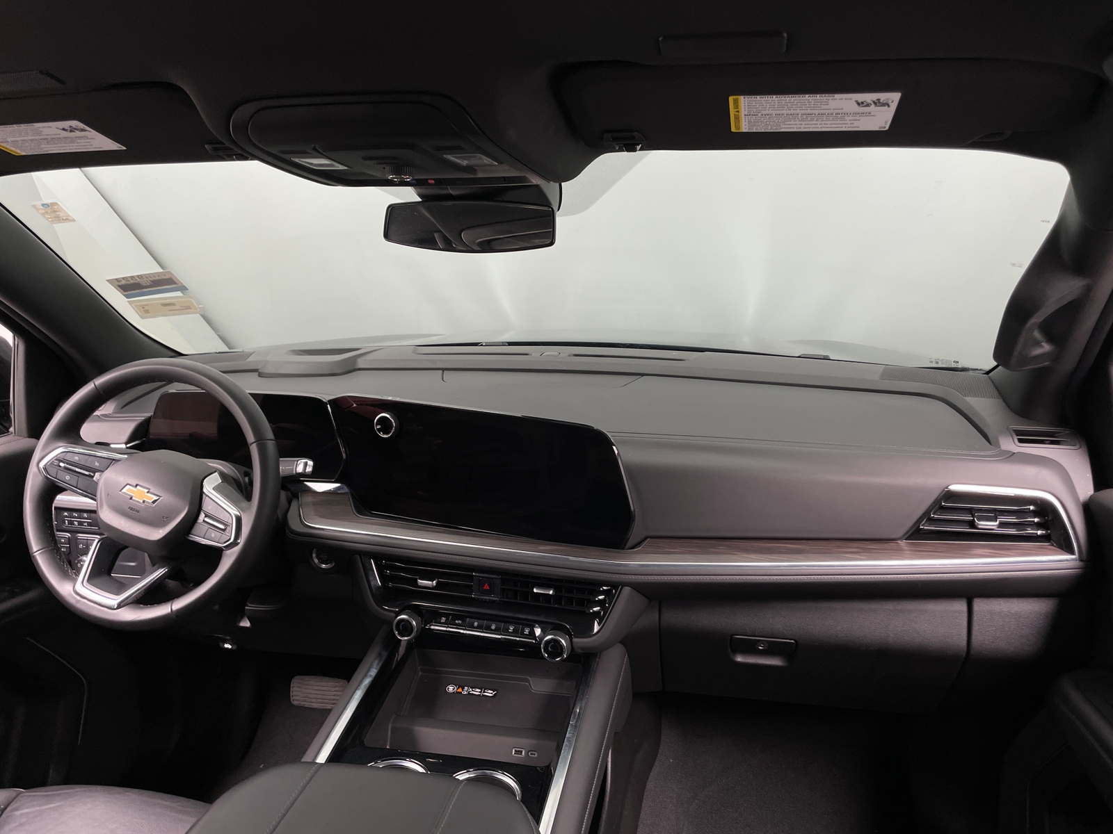 Thumbnail: 2025 Chevrolet Tahoe - 2