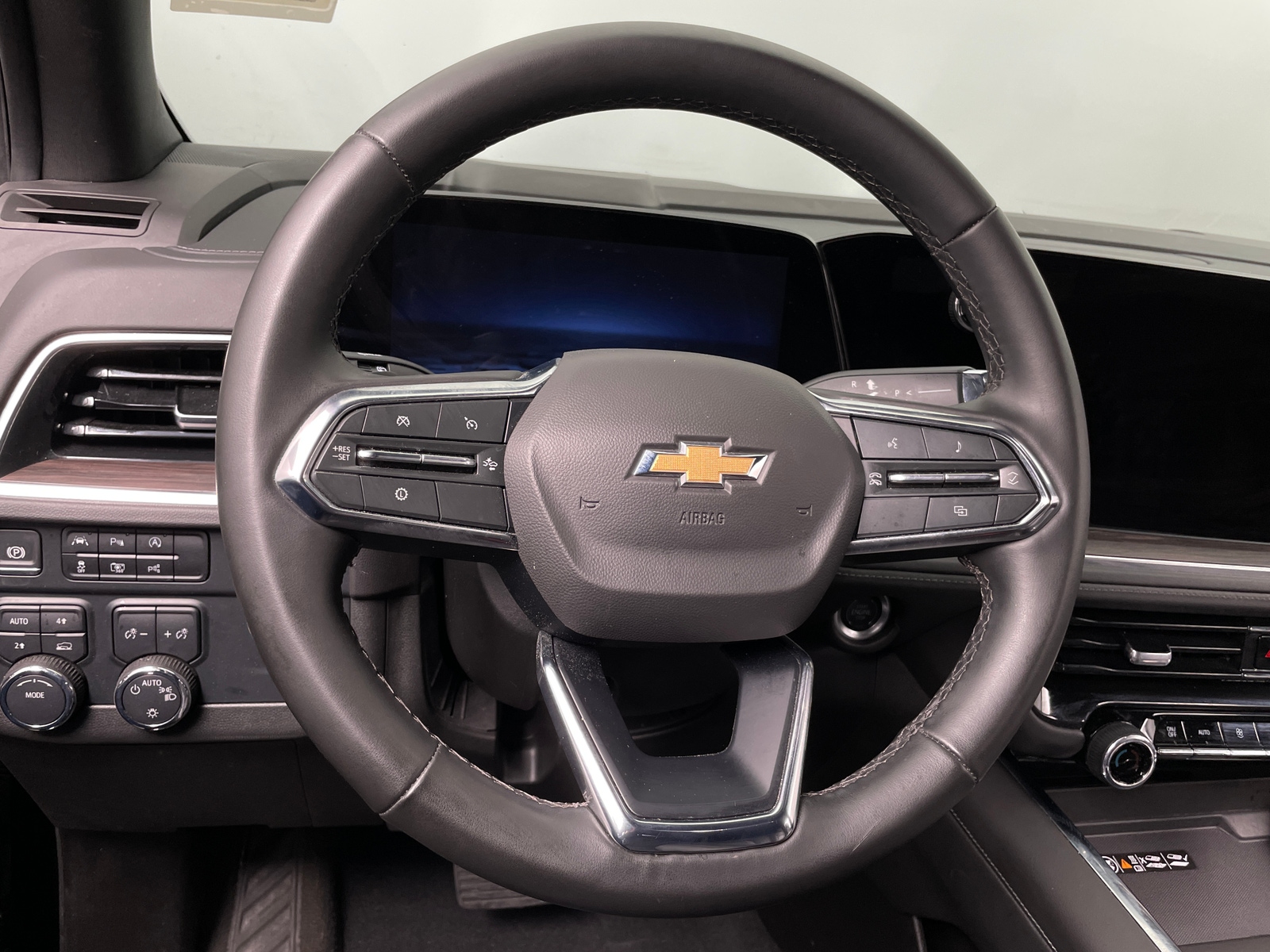 Thumbnail: 2025 Chevrolet Tahoe - 4