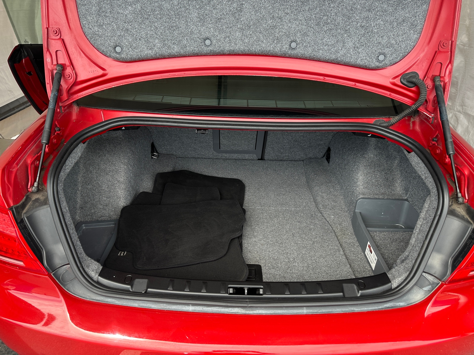 Thumbnail: 2011 BMW M3 - 5