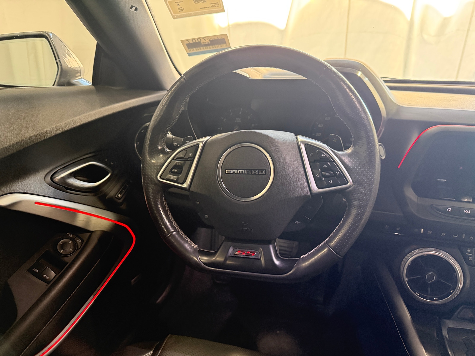 Thumbnail: 2019 Chevrolet Camaro - 3