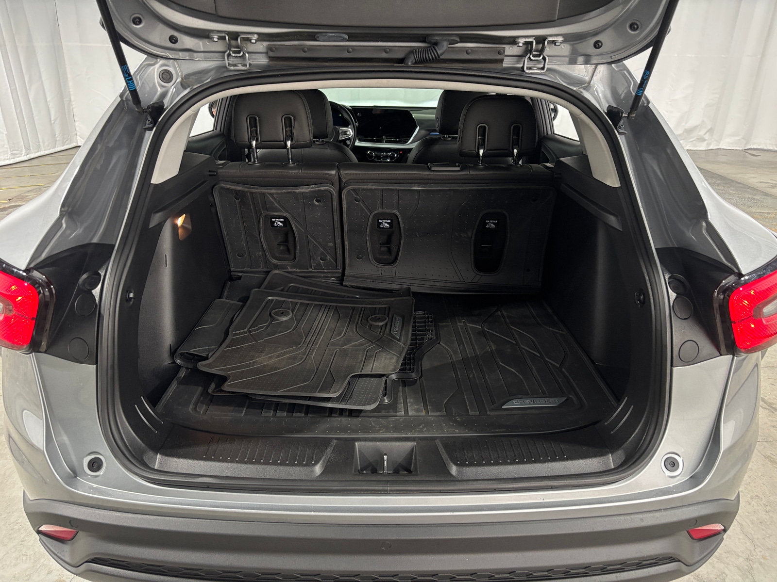 Thumbnail: 2025 Chevrolet Trax - 7