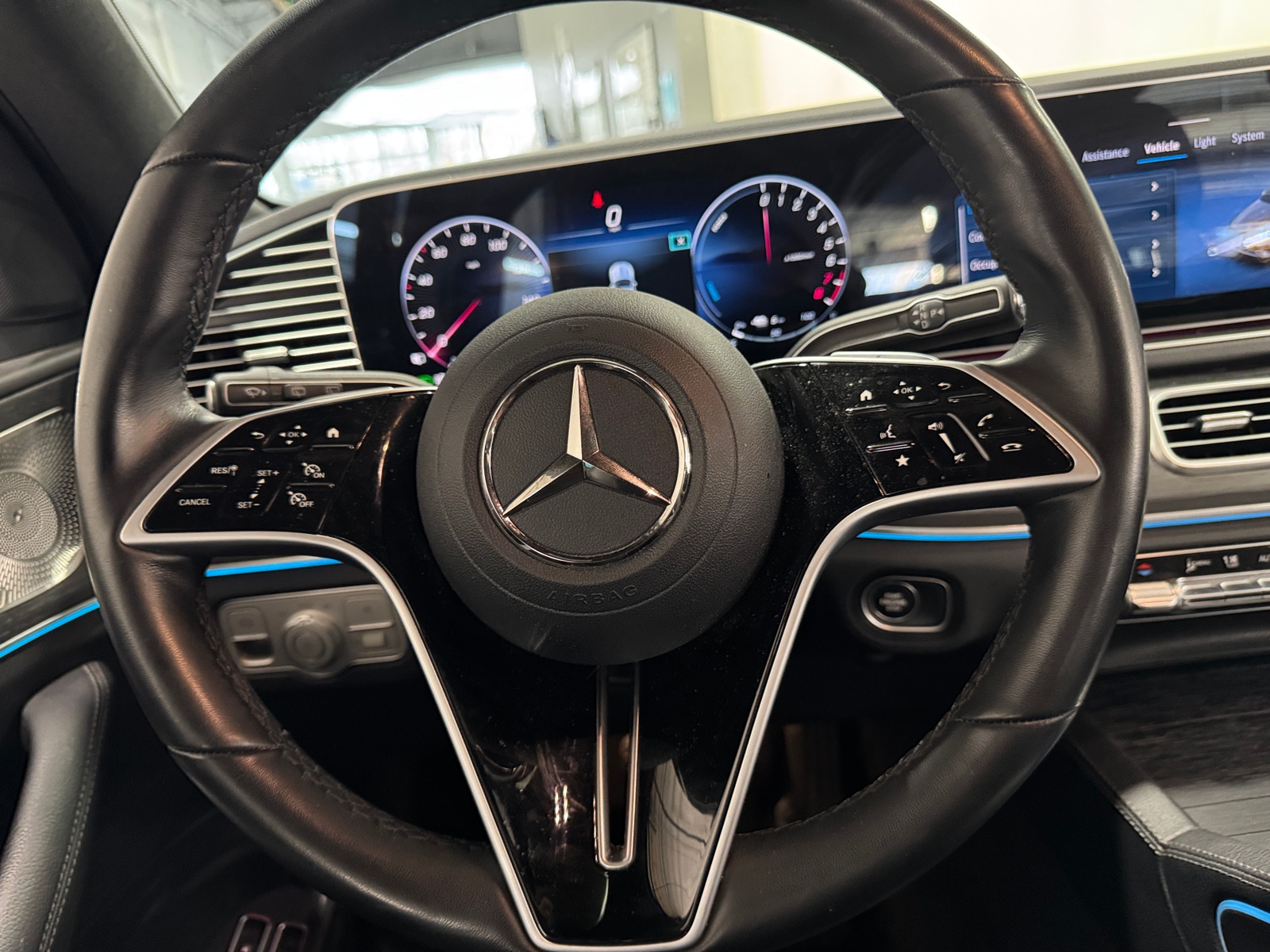 Thumbnail: 2025 Mercedes-Benz GLE - 4