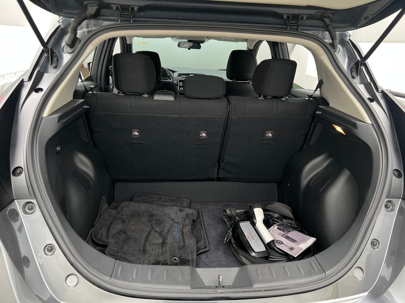 Thumbnail: 2023 Nissan Leaf - 7