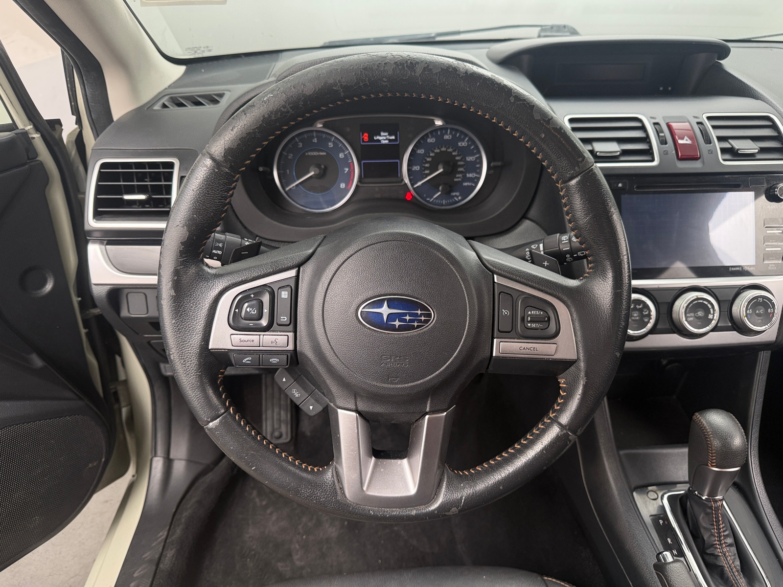 Thumbnail: 2017 Subaru Crosstrek - 4