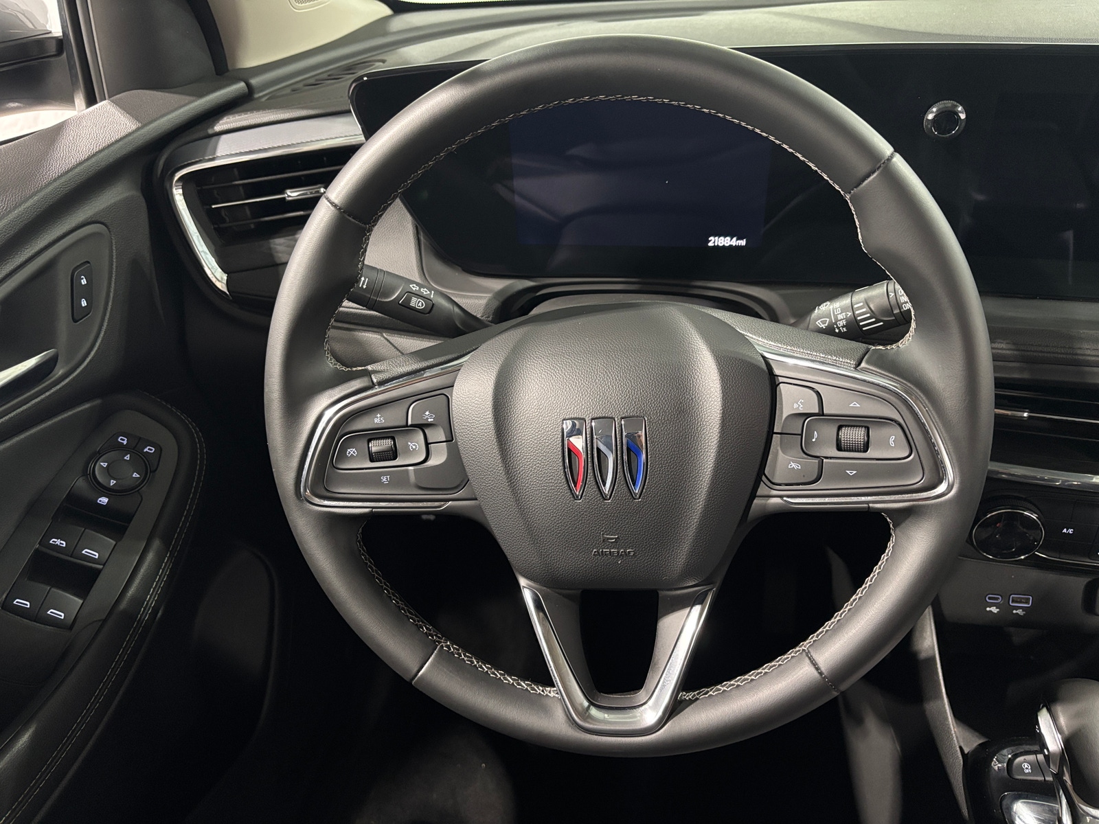 Thumbnail: 2025 Buick Encore GX - 4