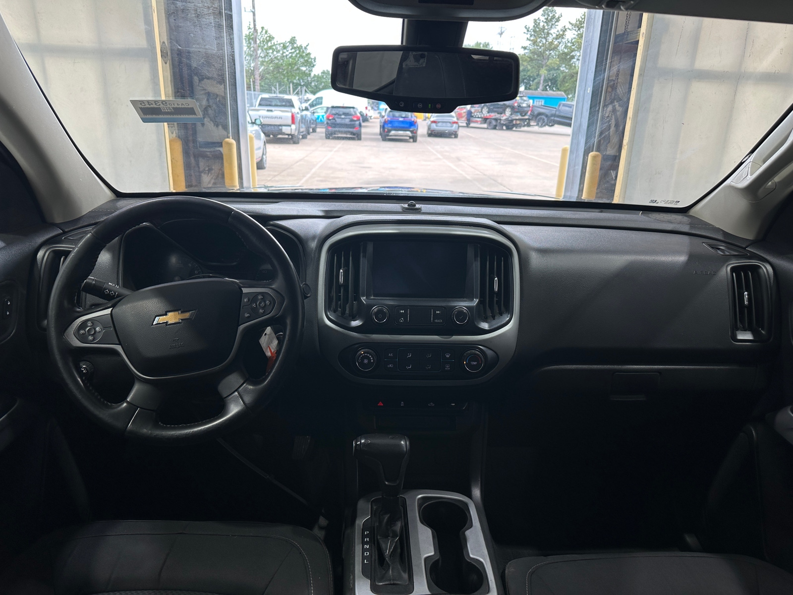 Thumbnail: 2021 Chevrolet Colorado - 3