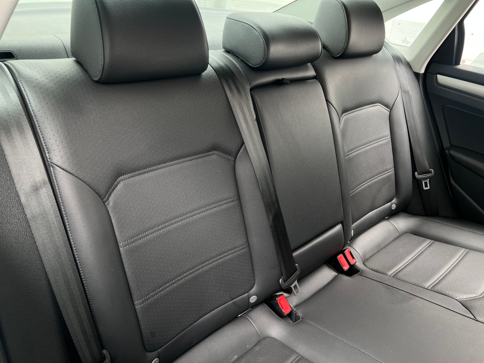 Thumbnail: 2015 Volkswagen Passat - 5