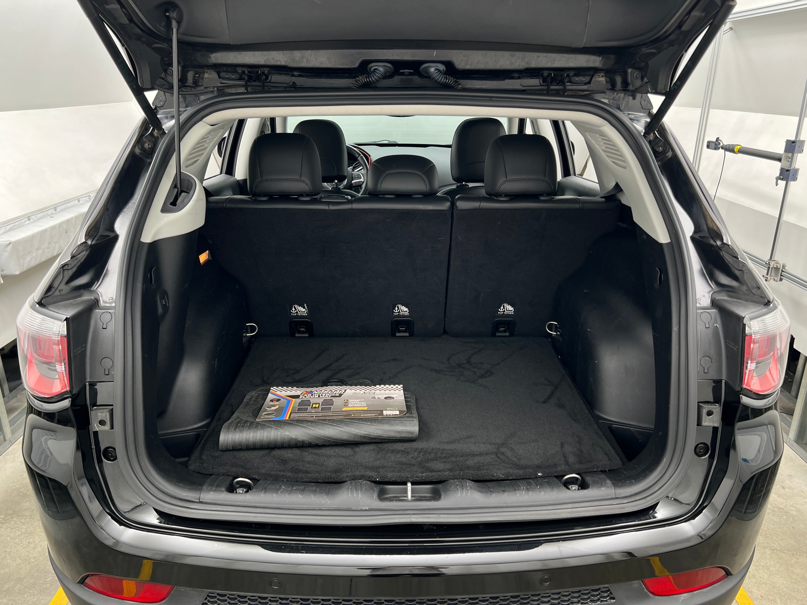 Thumbnail: 2017 Jeep Compass - 7